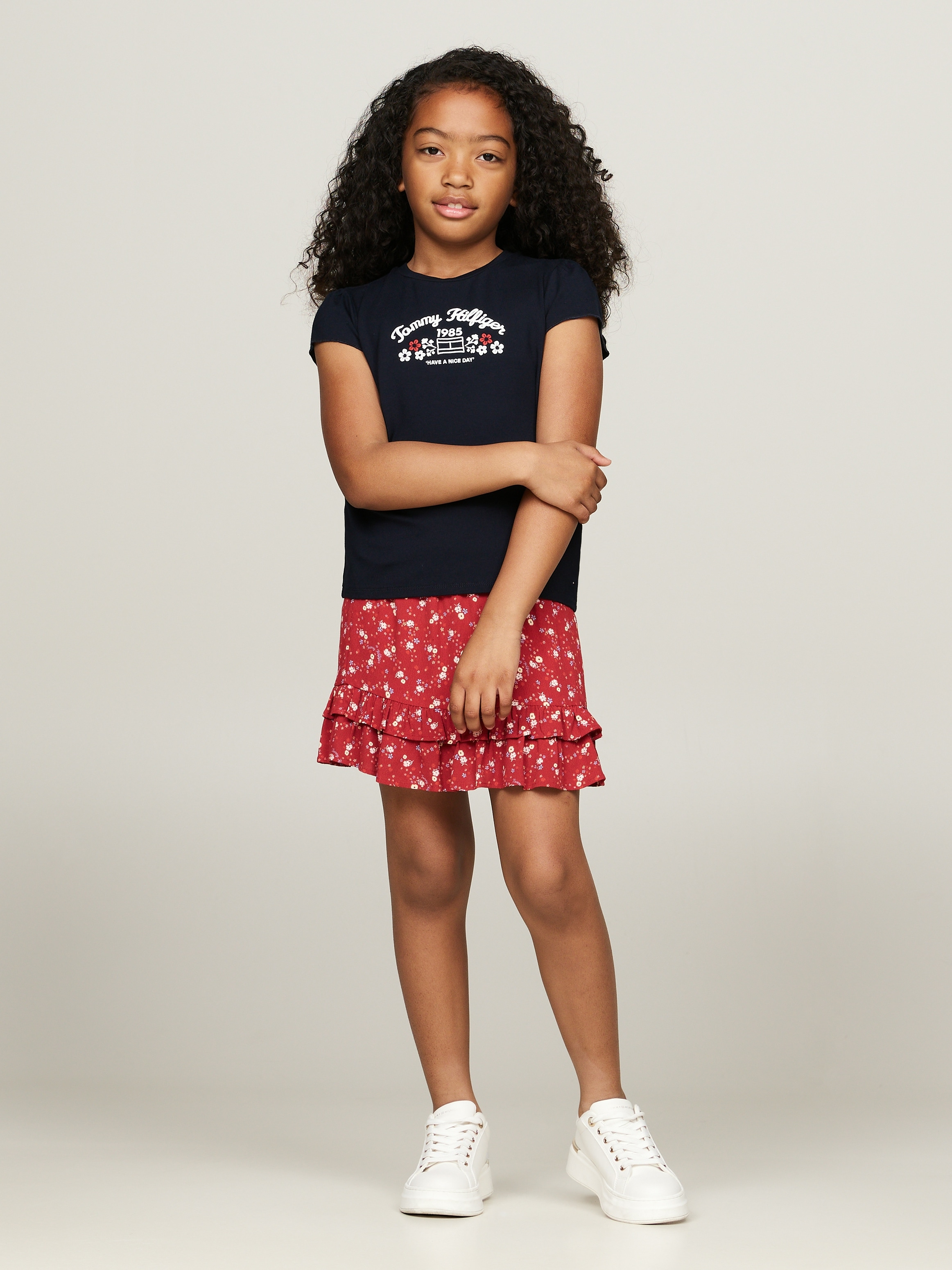 Tommy Hilfiger T-Shirt »FLOWER PUFF PRINT REG TEE SS«, Kinder bis 16 Jahre mit Markenprint