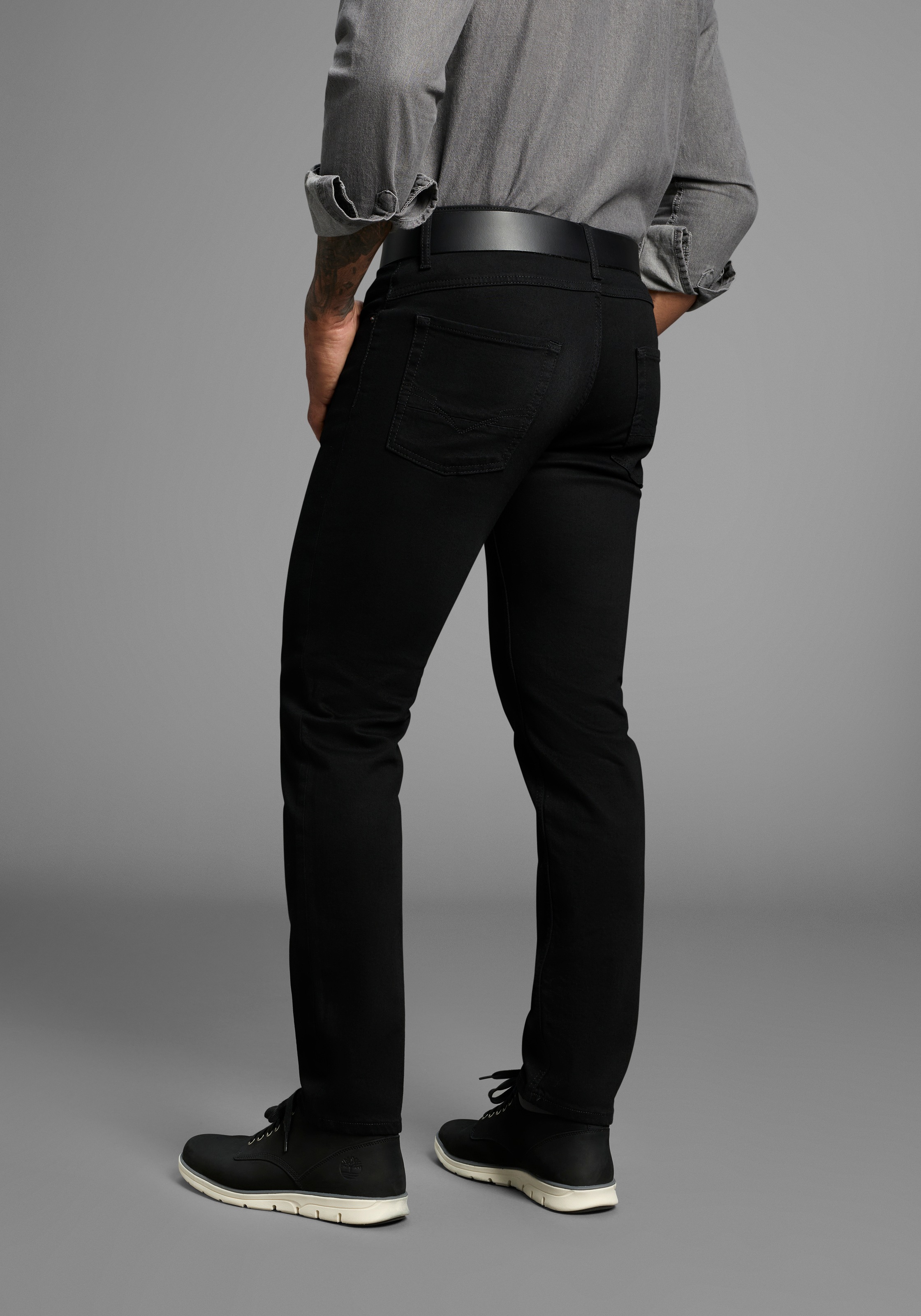 H.I.S Straight-Jeans »NEW DALE«, gerades Bein, mit Used-Effekten, niedrige Leibhöhe