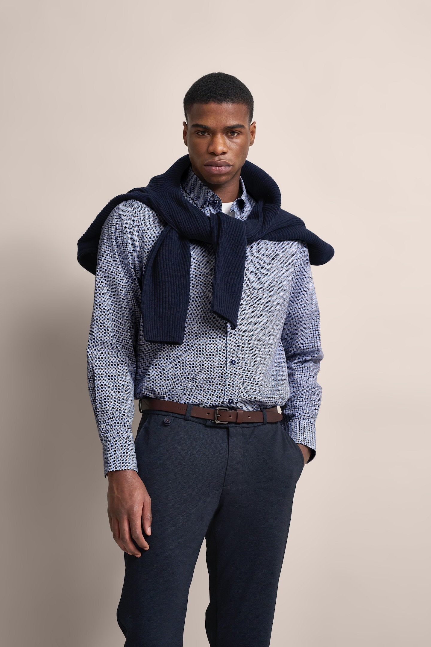 Bugatti Herren Langarmhemd mit moderner Passform in blau, Größe M