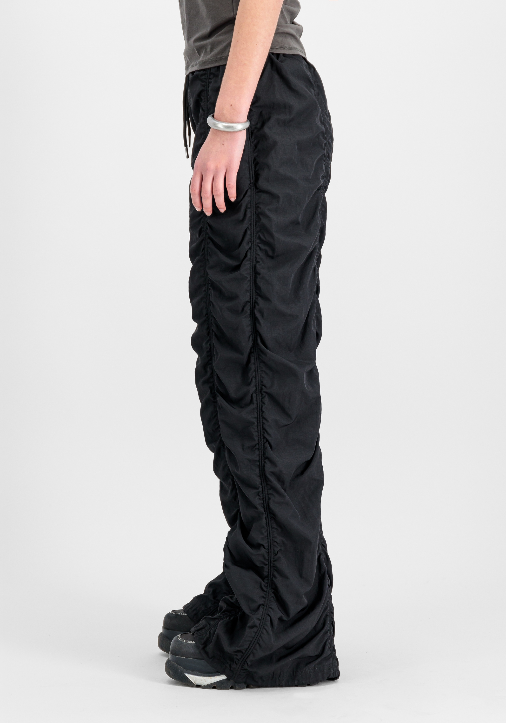 Alpha Industries Jogginghose »Alpha Industries Women - Pants Parachute Pants W«
