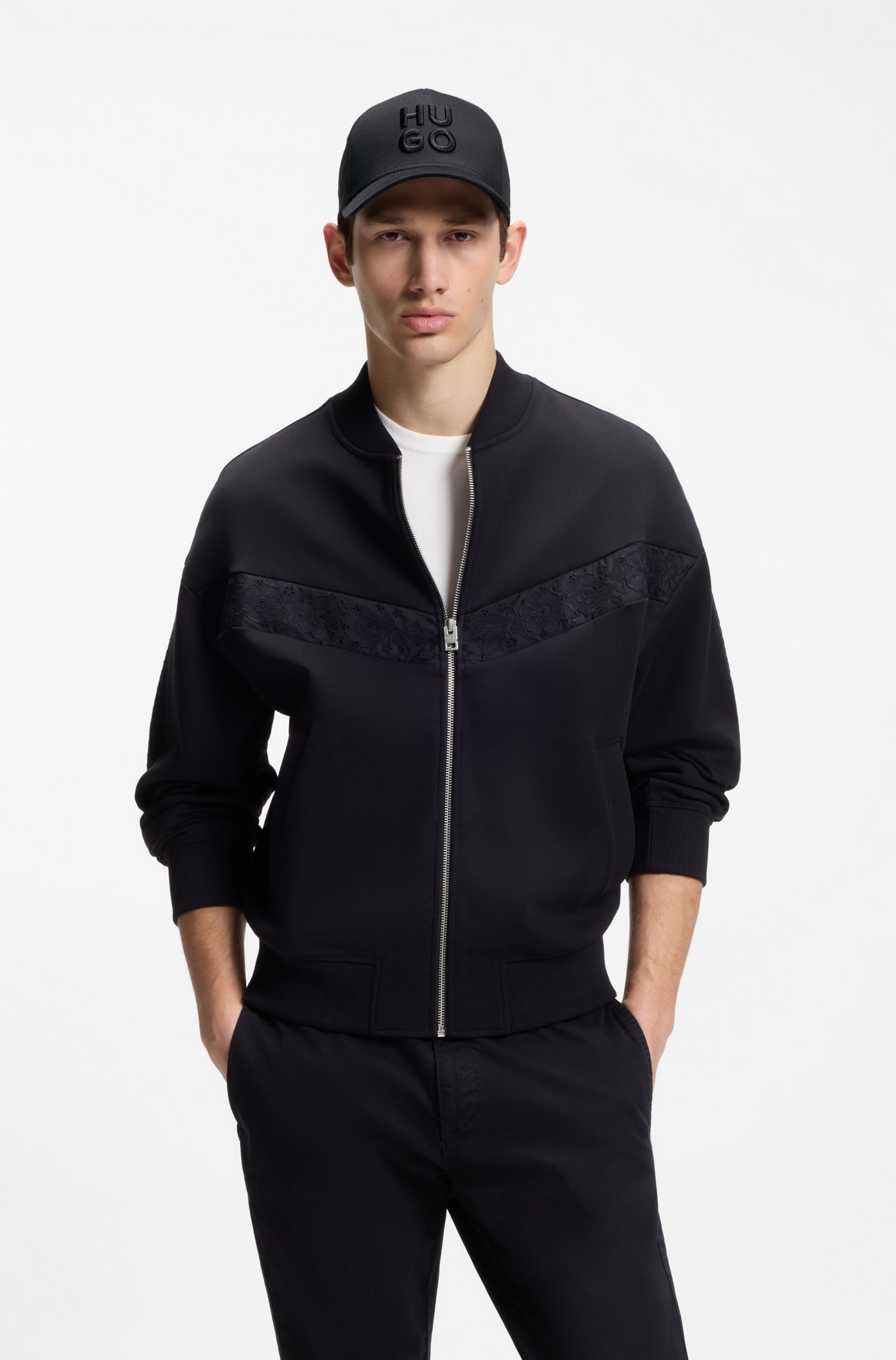 HUGO Fitted Cap »Jude-Stacked« mit 3D Logostickerei, verstellbarer Verschluss, unisex