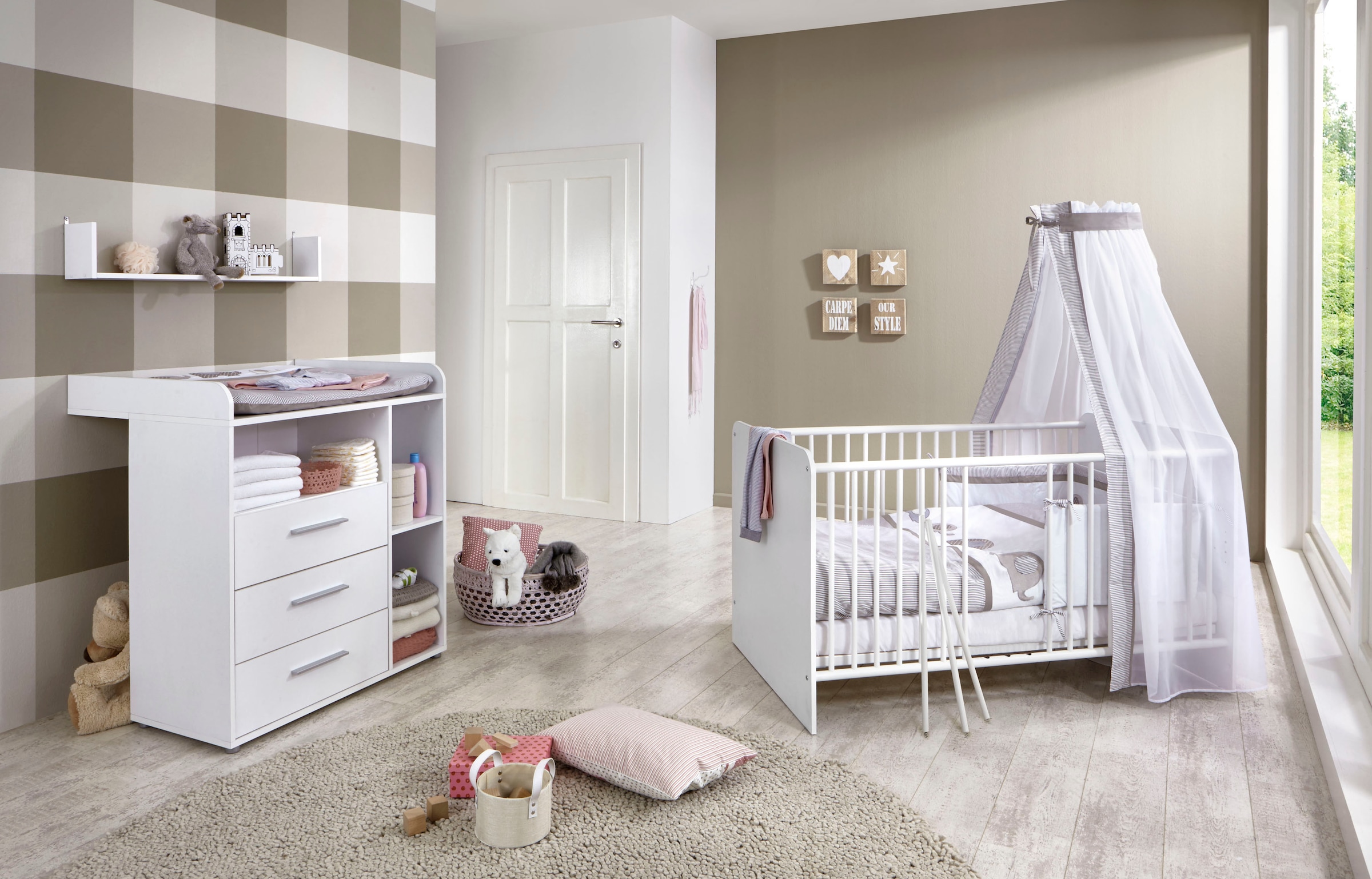 Babymöbel-Set »Luis«, (Set, 3 St., Bett + Wickelkommode + Wandboard), Bett +...