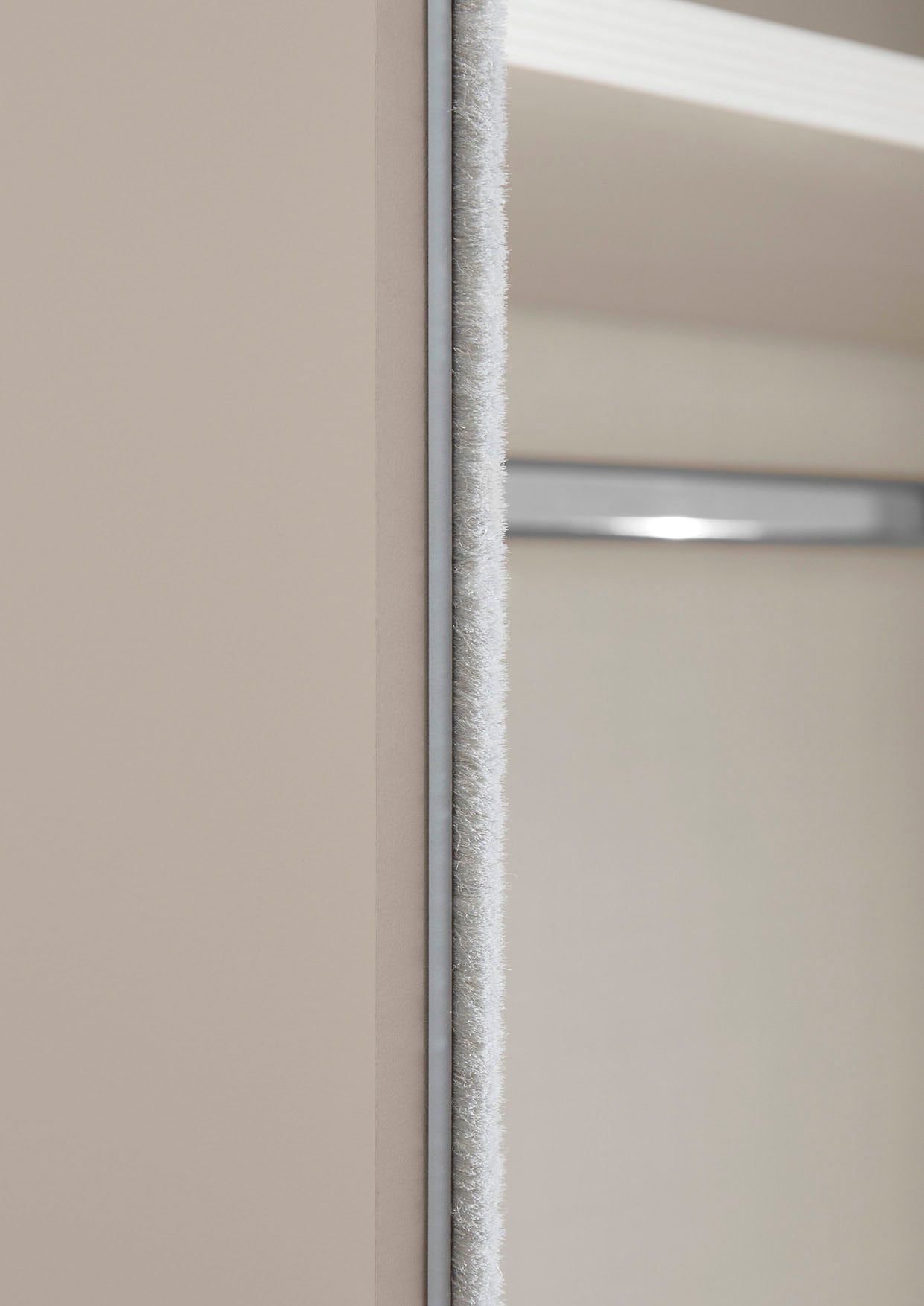 STAUD Schwebetürenschrank »Includo, Made in Germany«, Mit vier verschiedenen Ausstattungsvarianten