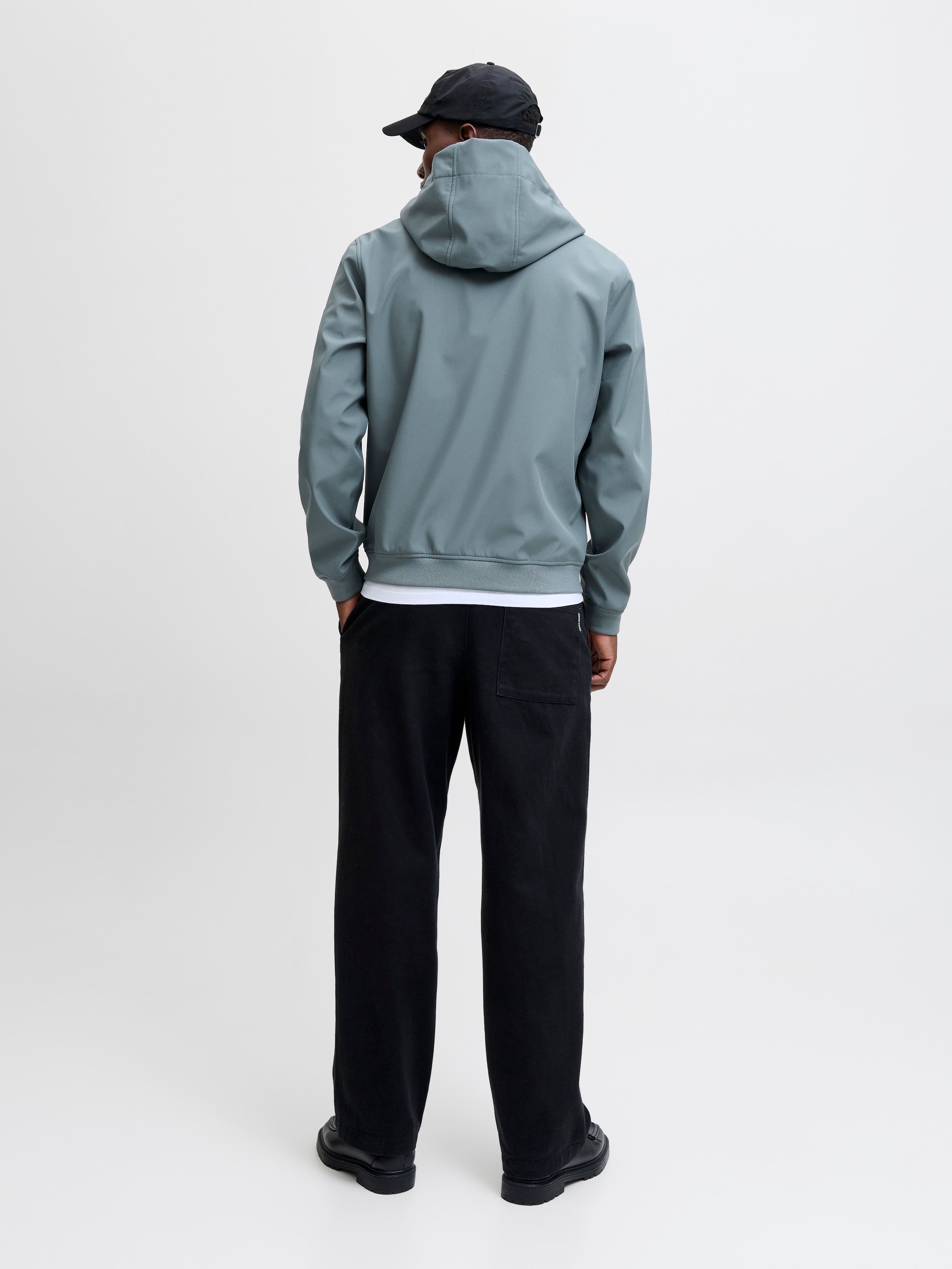 Jack & Jones Softshelljacke »JJEBASIC mit wasserabweisender Funktion«, mit Kapuze, mit Kordelzug