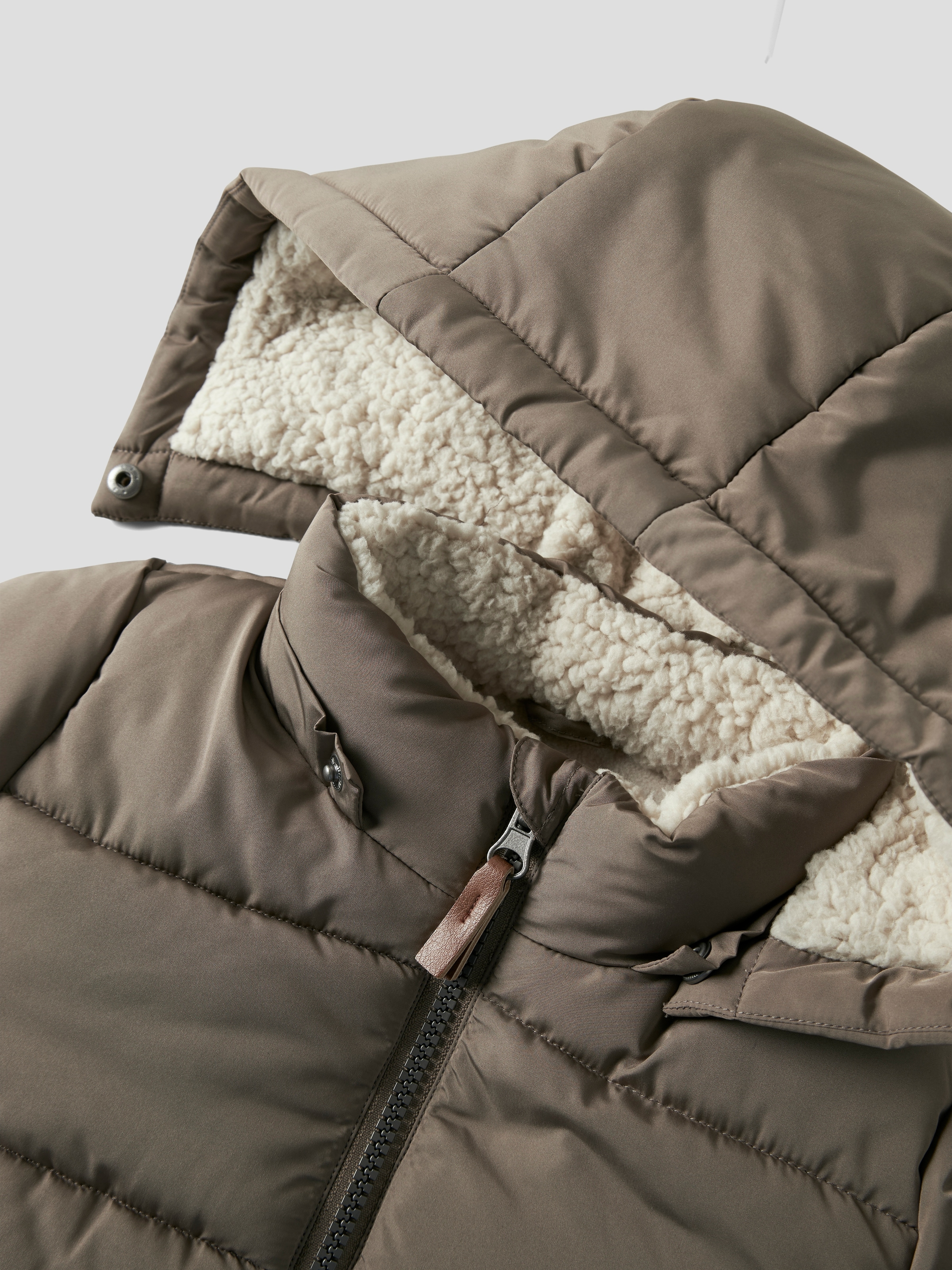 Name It Steppjacke »NMMMATHEW JACKET2« mit Kapuze Kunstfaser, regular fit