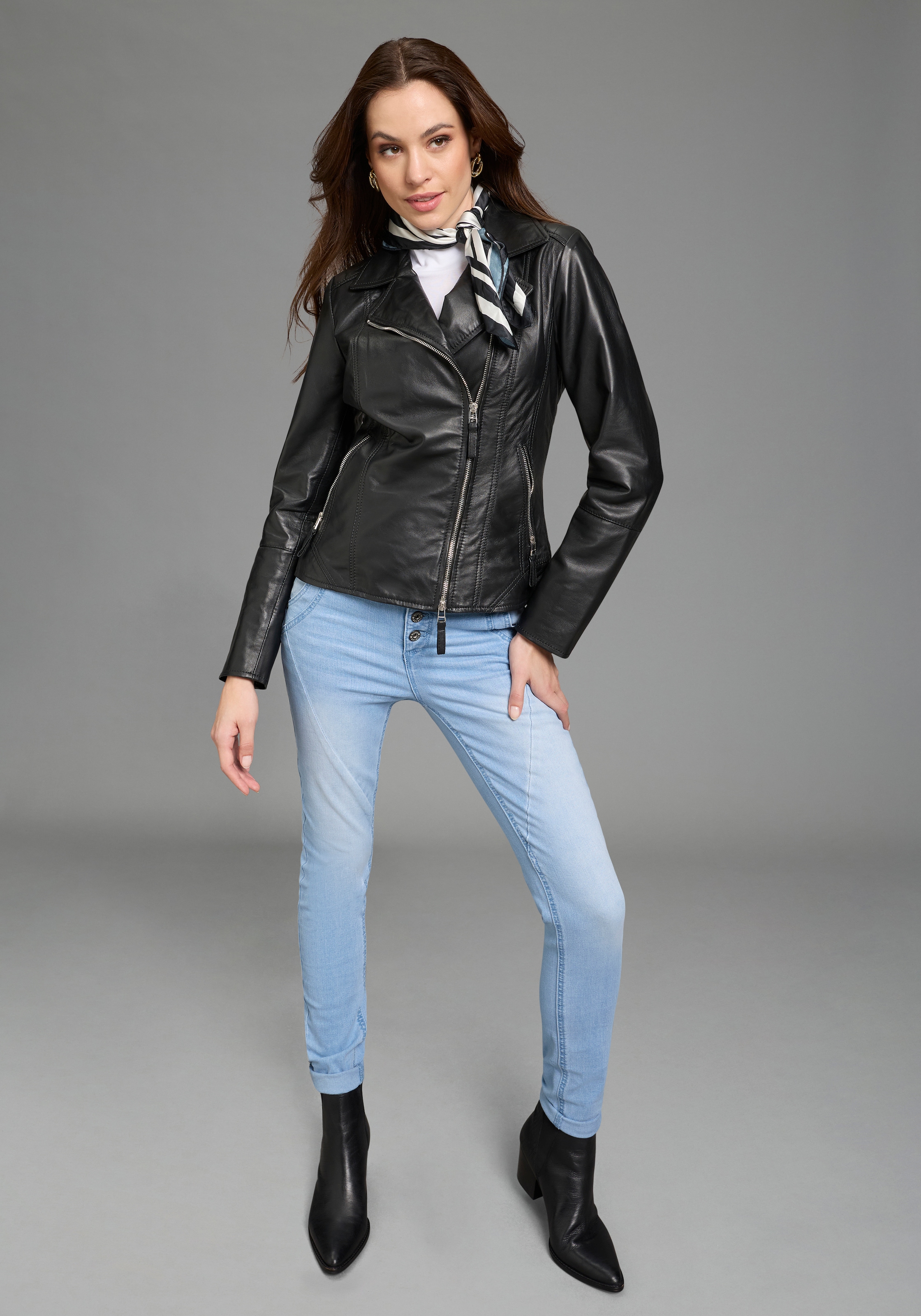 Bruno Banani Lederjacke figurenbetont, mit Reißverschlus für Casualmode