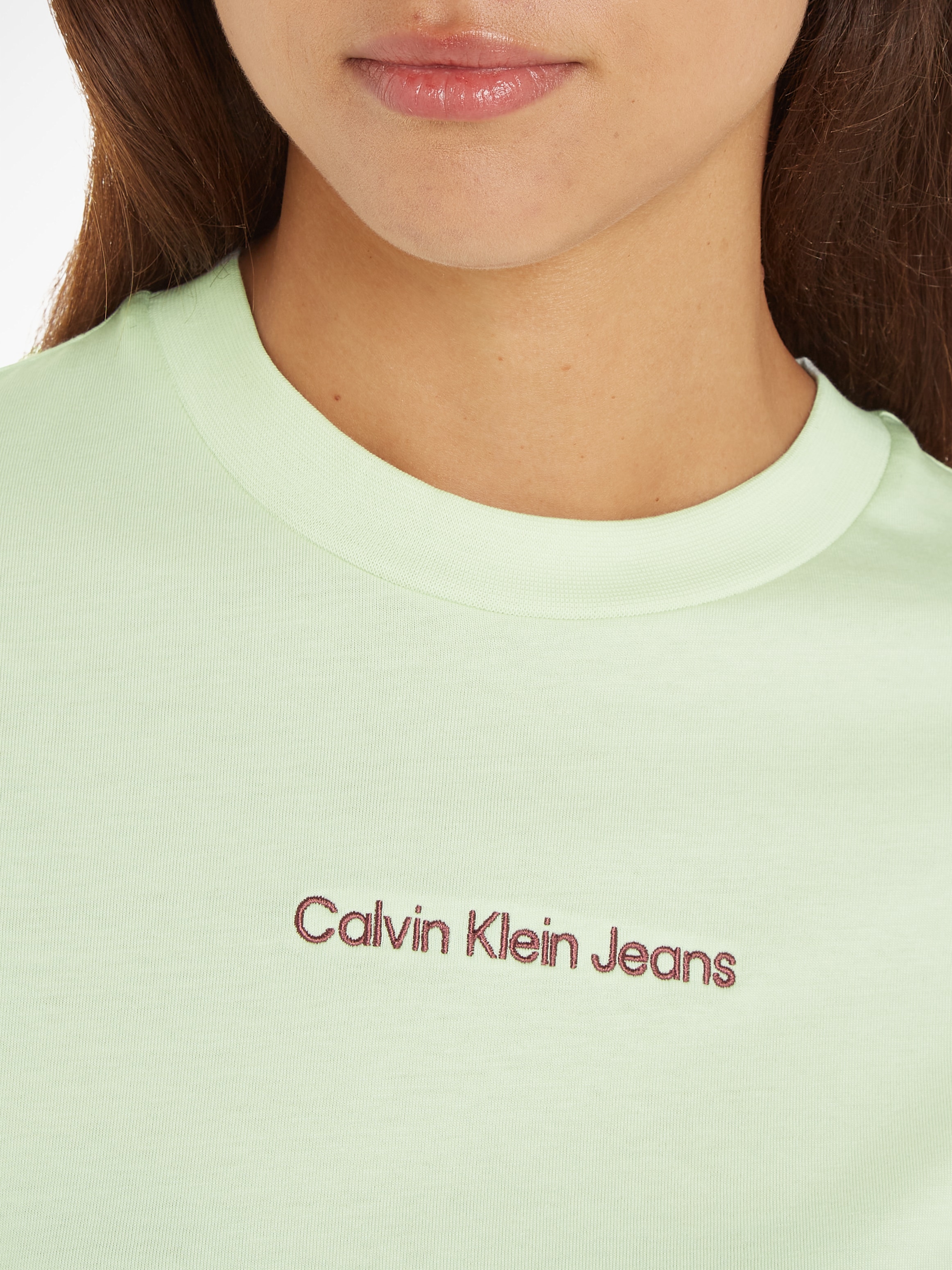 im Online »INSTITUTIONAL TEE«, T-Shirt Klein OTTO Calvin Shop Markenlabel STRAIGHT mit Jeans