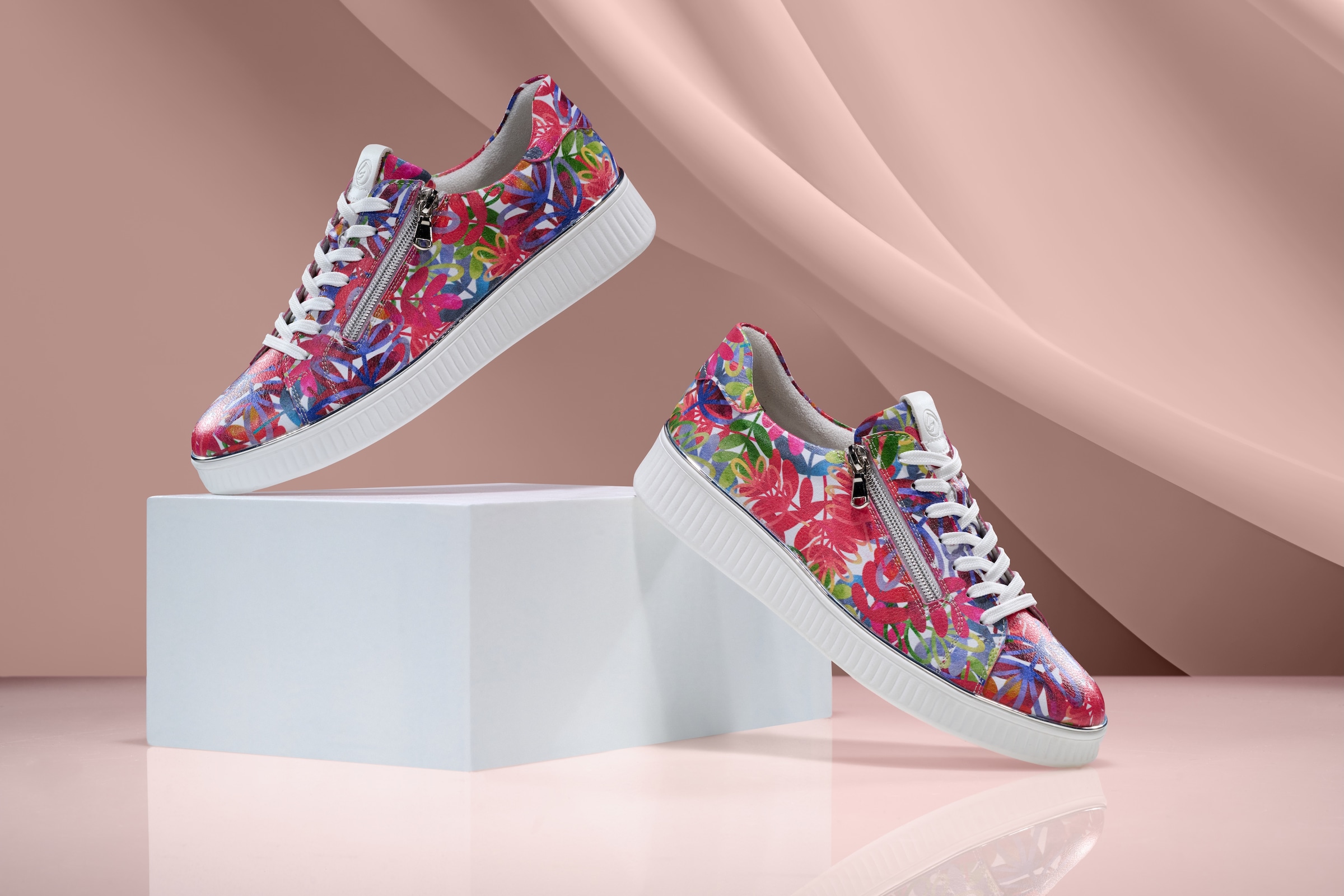 Remonte Plateausneaker, Freizeitschuh, Halbschuh, Schnürer mit gepolstertem Schaftrand