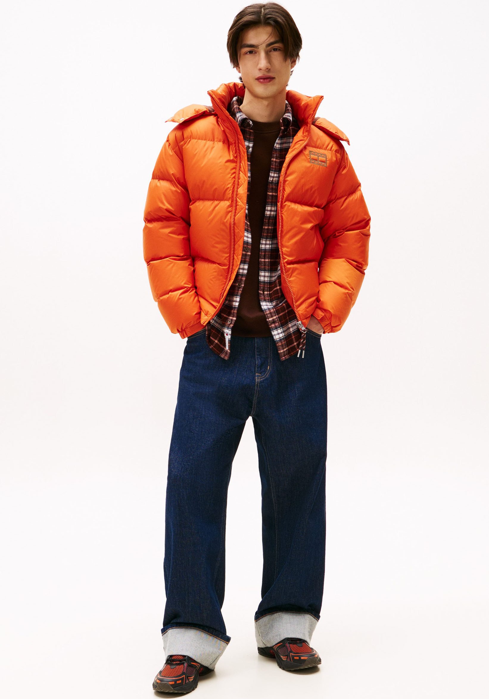 Tommy Jeans Steppjacke »ALASKA DOWN PUFFER« mit Kapuze Übergangsjacke Regular fit mit abnehmbarer Kapuze