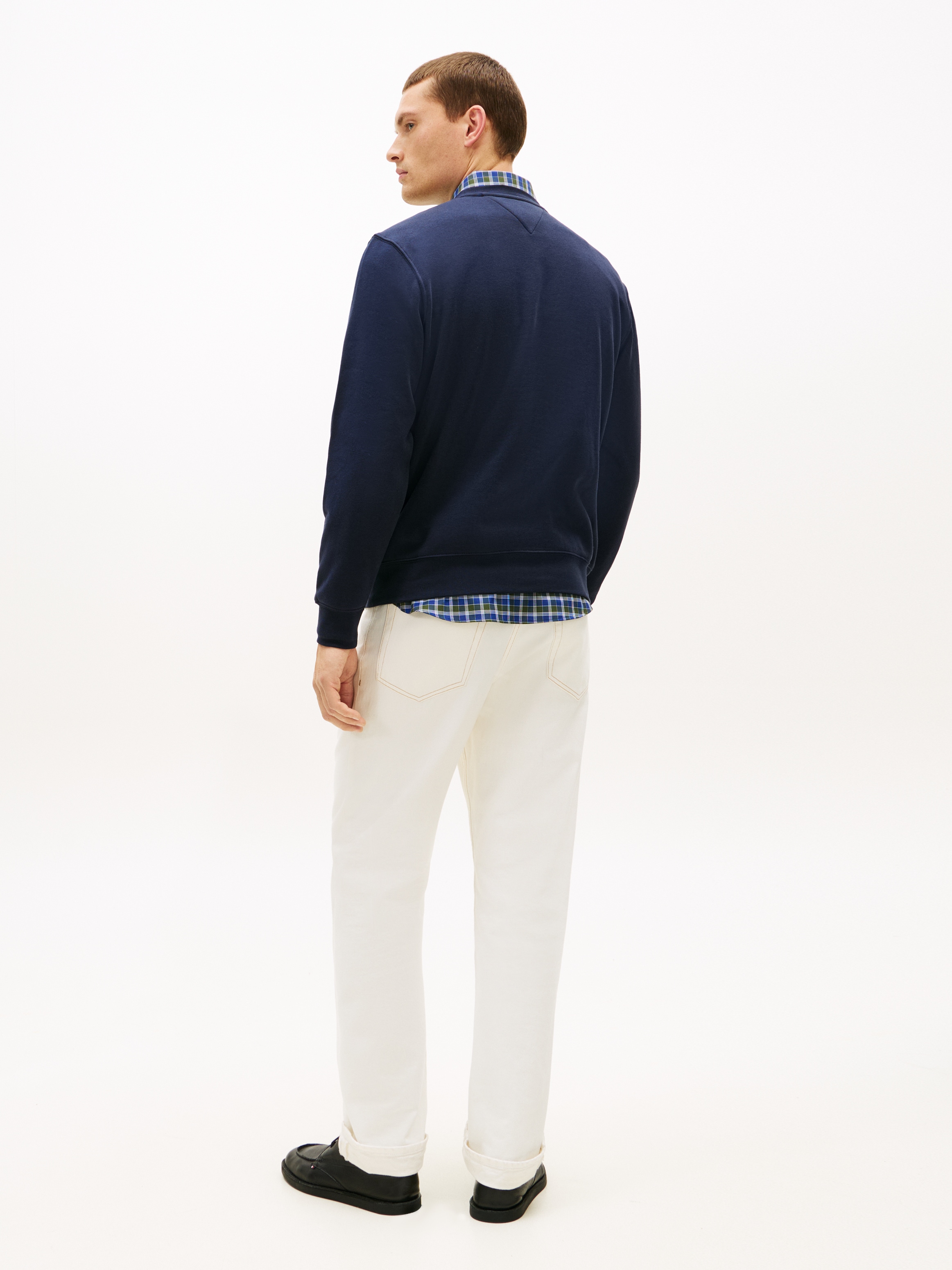 Tommy Hilfiger Sweatshirt »TOMMY EMBRO FLAG«, Regular fit mit Rundhalsausschnitt
