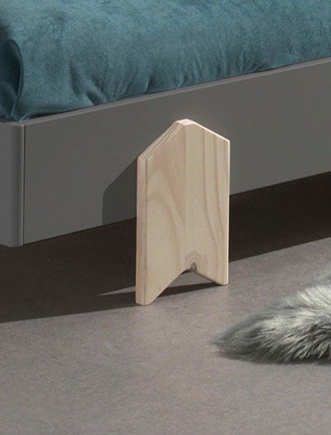 Vipack Kinderbett »Modulo« Made in Europe,  Jugendbett, Einzelbett, Stapelbett mit Füßen in Pfeiloptik