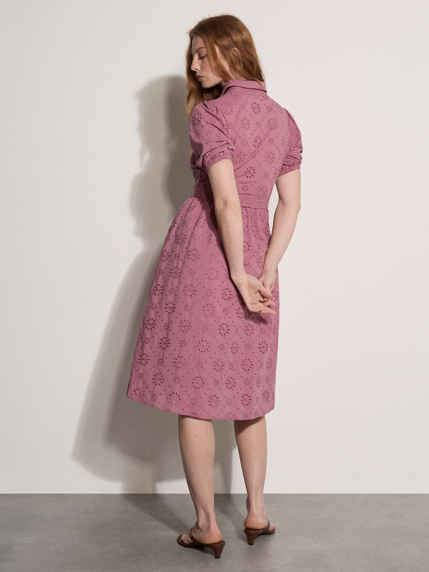 Apricot Spitzenkleid »Hemdblusen-Midi-Kleid« mit Stickerei