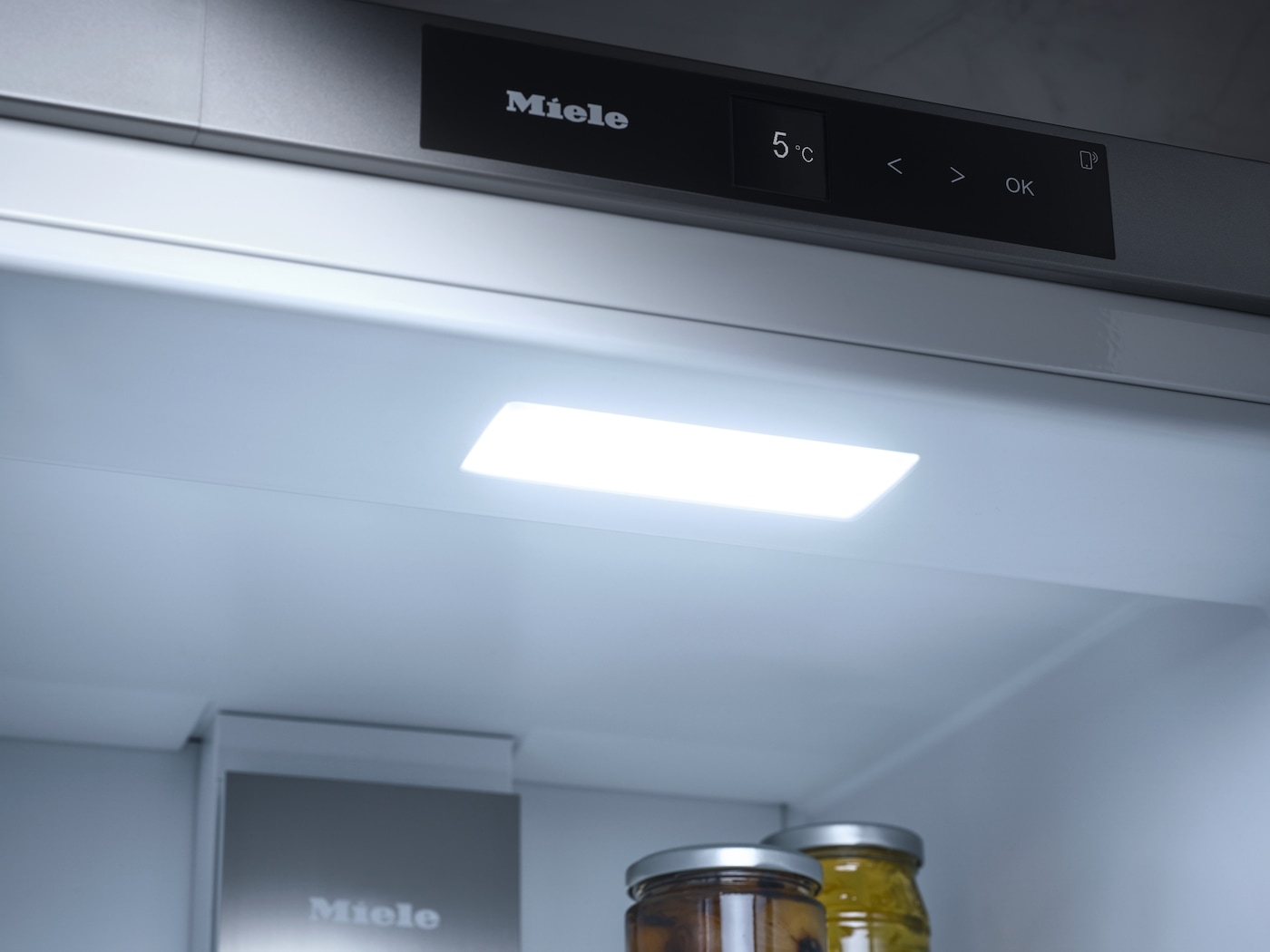 Miele Einbaukühlschrank »K 7747 C 125 Gala Ed«