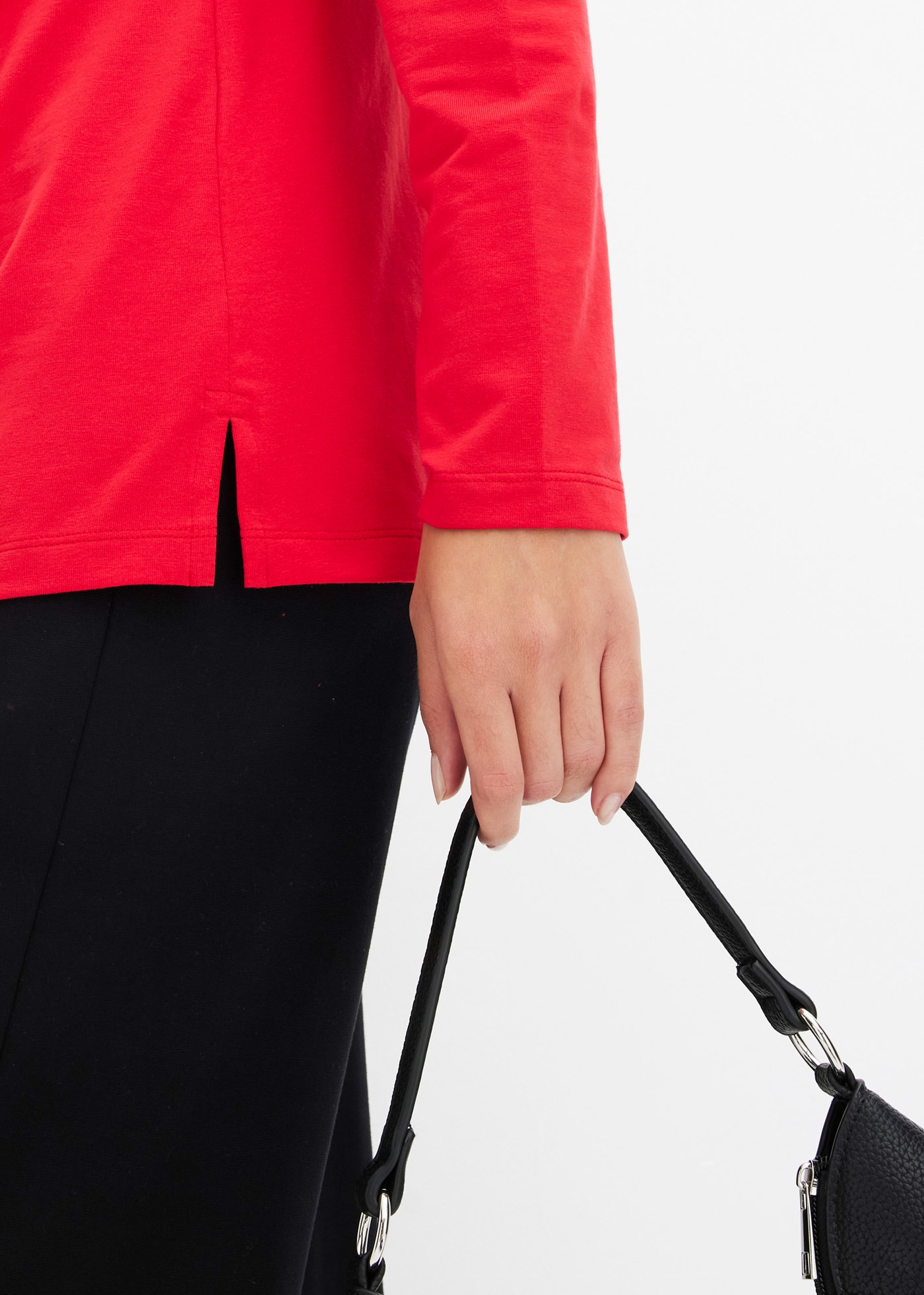 bonprix Langarmshirt bequeme Passform, Langarm, tolle Ösen-Details