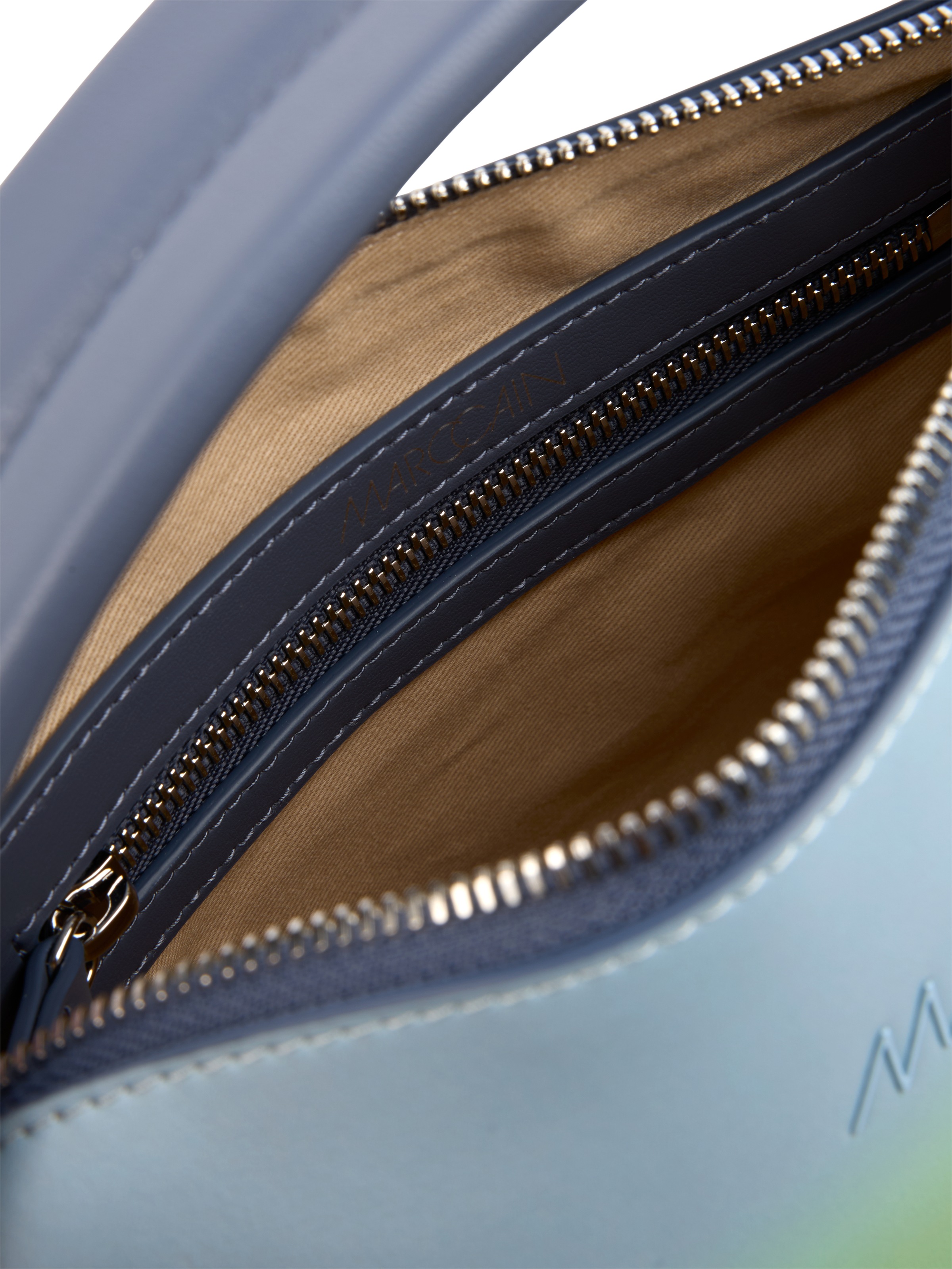 Marc Cain Schultertasche Damen Umhängetasche, Handtasche mit trendigem Farbverlauf