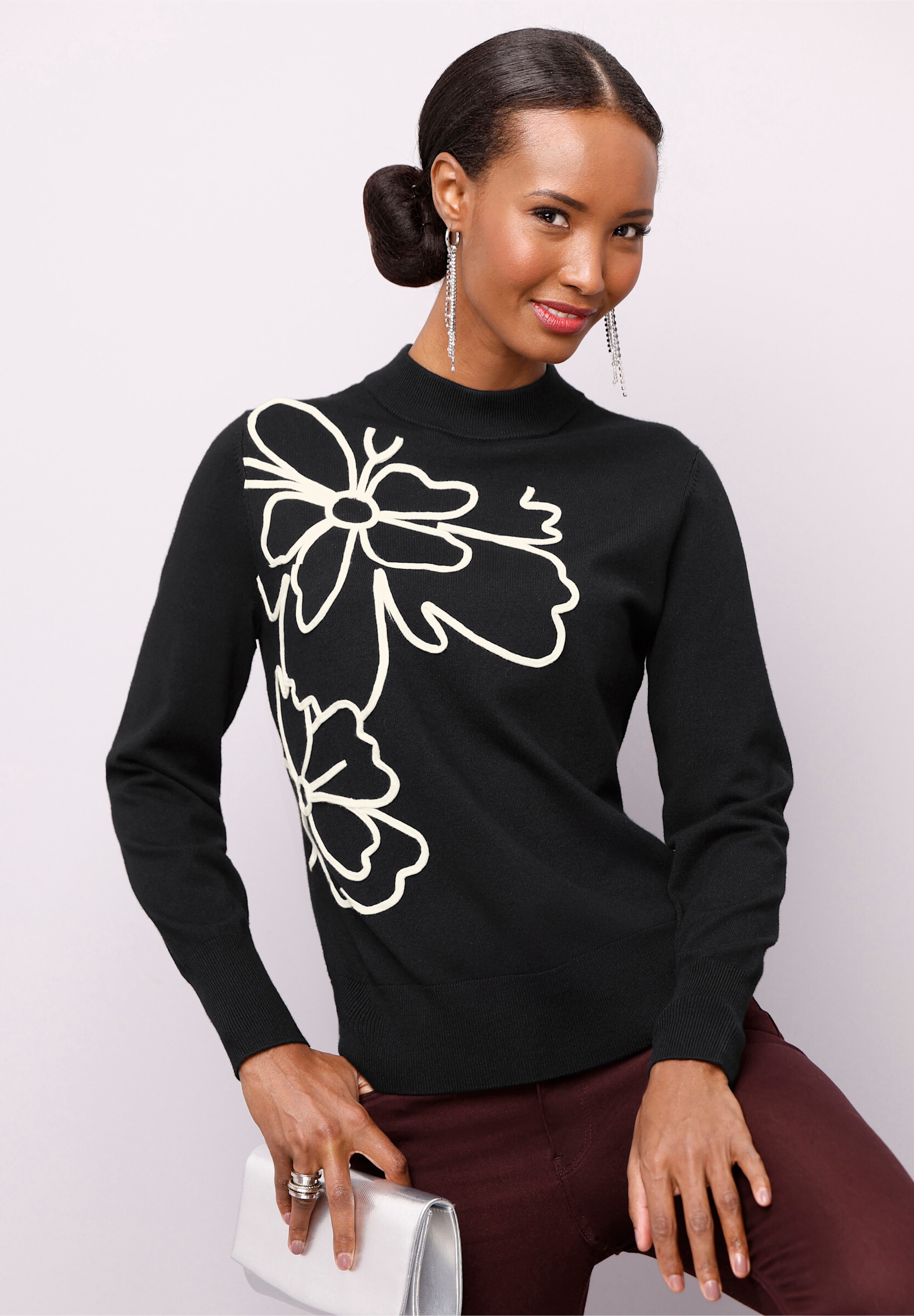 creation L Strickpullover »Pullover Langarm-Pullover mit platziertem Blumenmotiv«