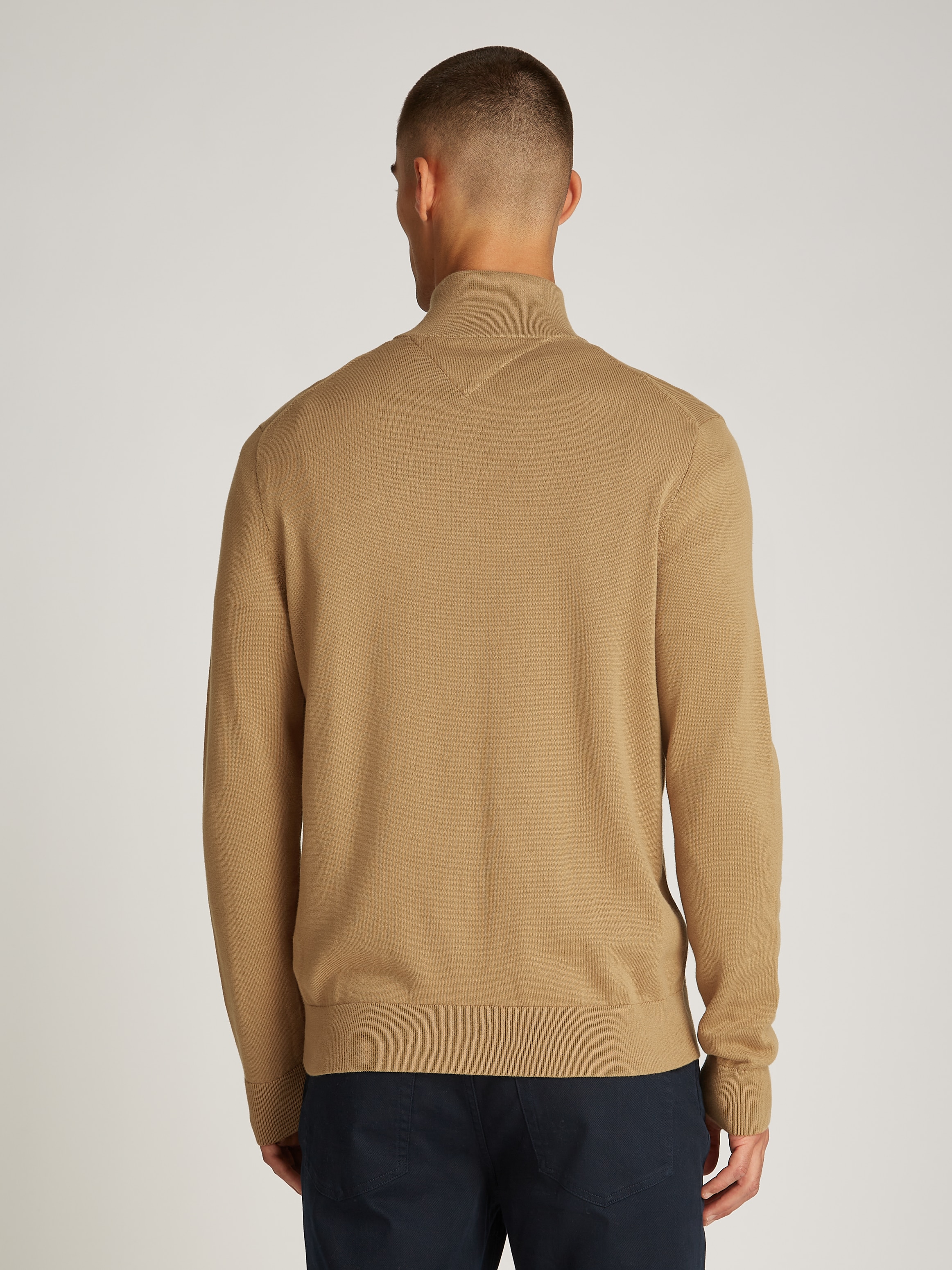 Tommy Hilfiger Strickjacke »ESSENTIAL COTTON ZIP THRU«, mit Logostickerei