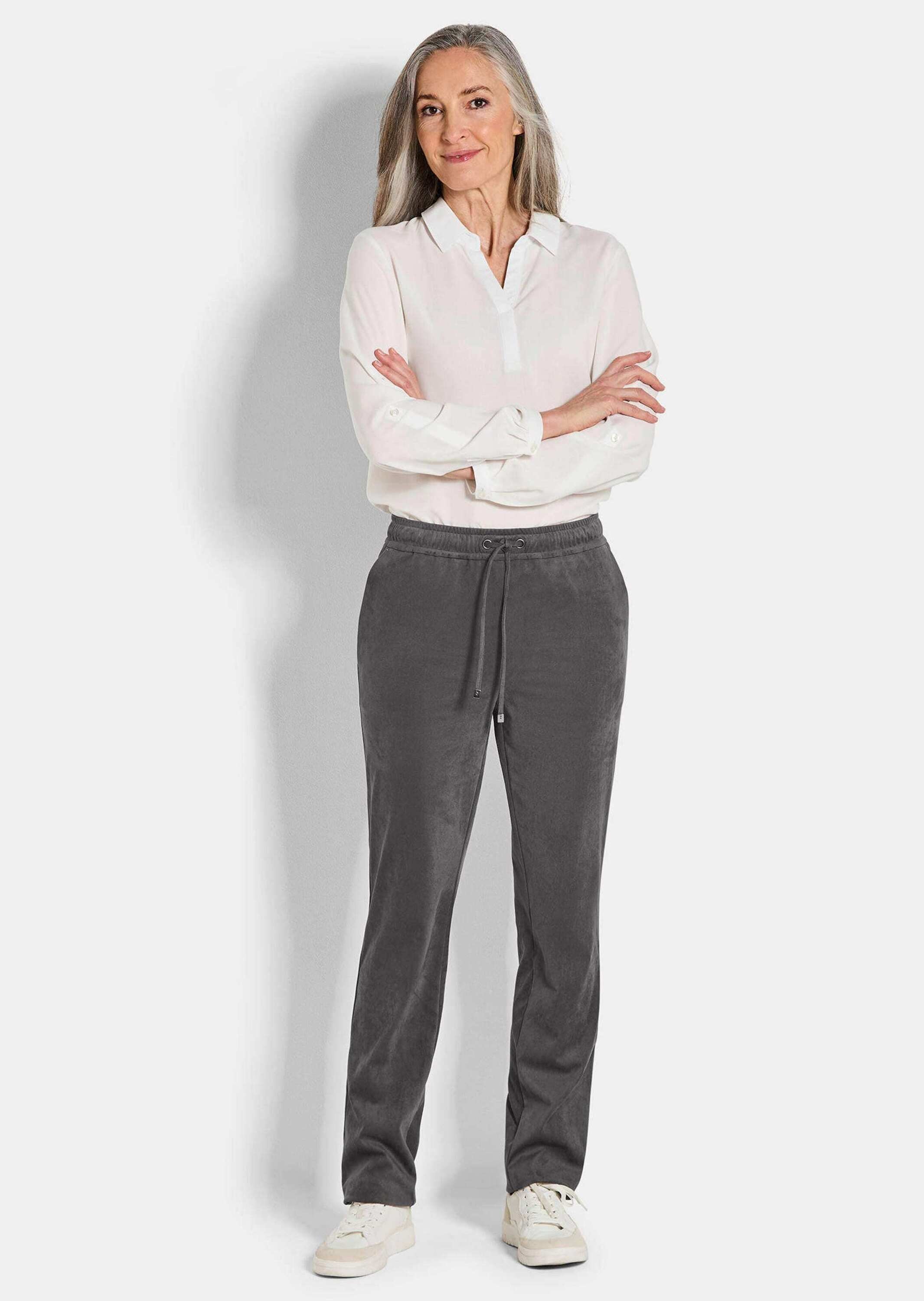 GOLDNER 2-in-1-Hose »Kurzgröße Stretch Hose SARA in Veloursleder-Optik«