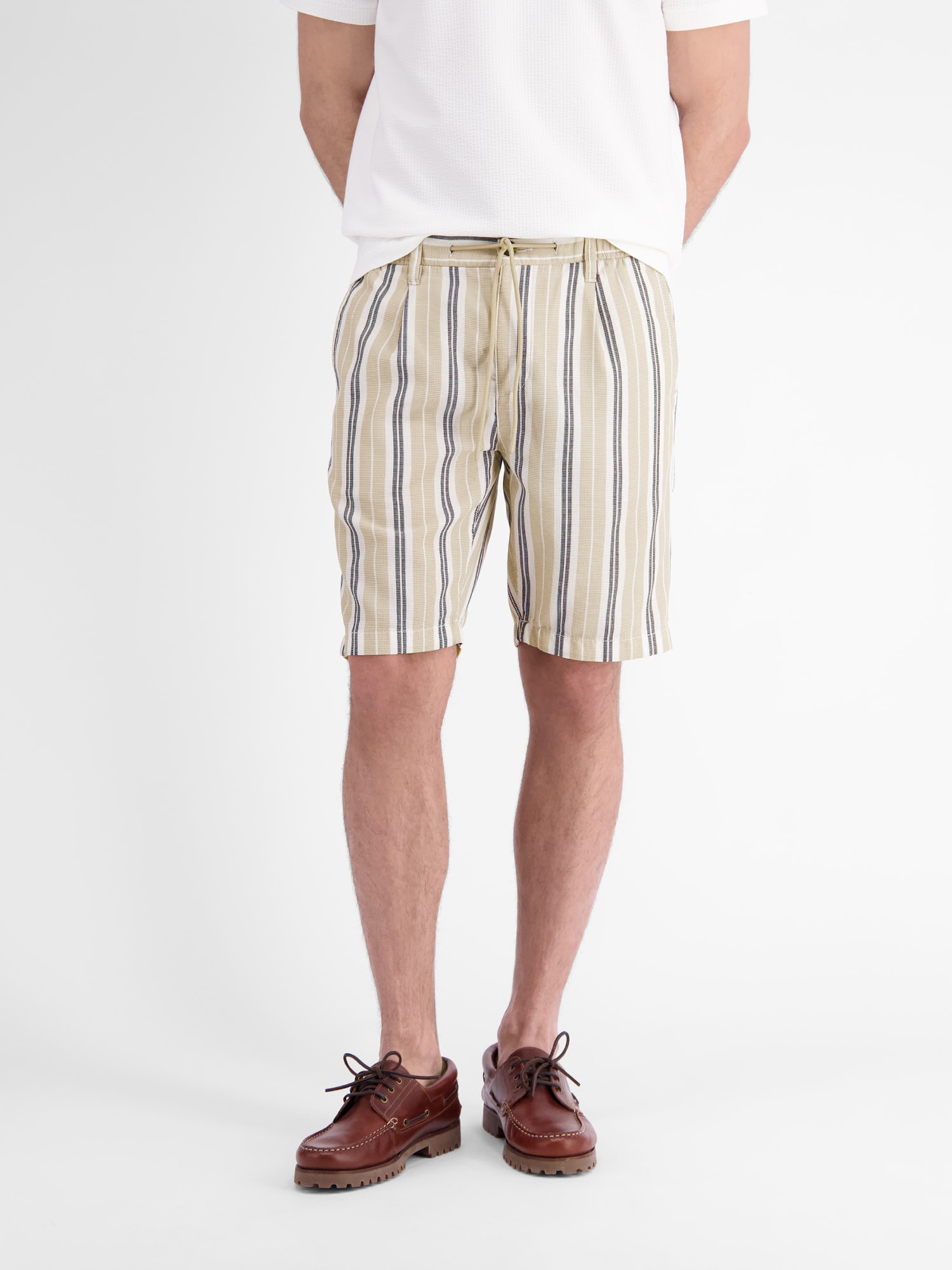 LERROS Chinoshorts »Chino-Shorts aus Baumwolle mit modischem Streifenmuster«