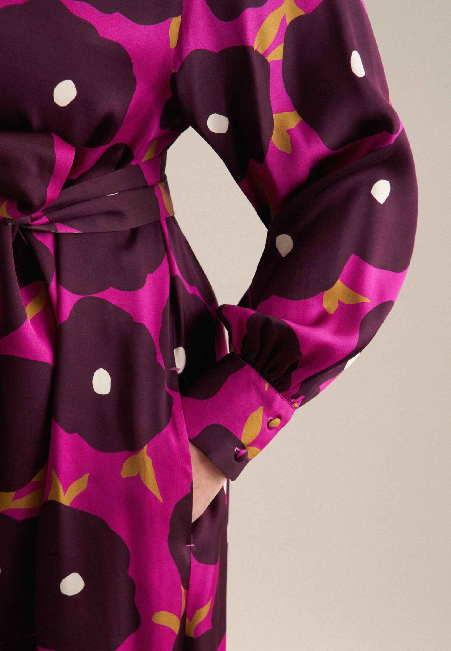 seidensticker Sommerkleid »Schwarze Rose«, Langarm Rundhals Druck