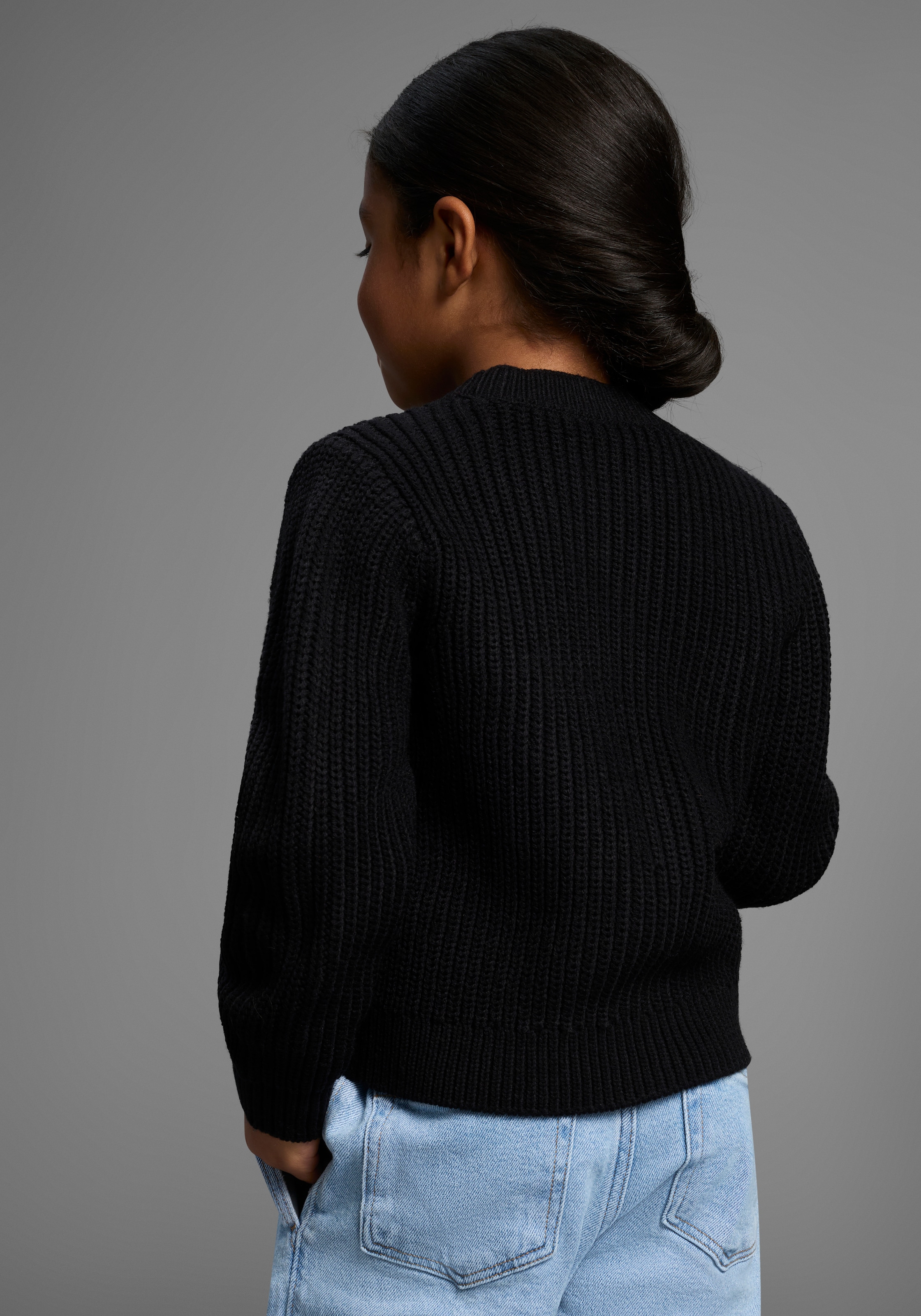 KIDSWORLD Strickjacke »Strickjacke Basic-Style« Strickjacke, toll zu allem zu kombinieren