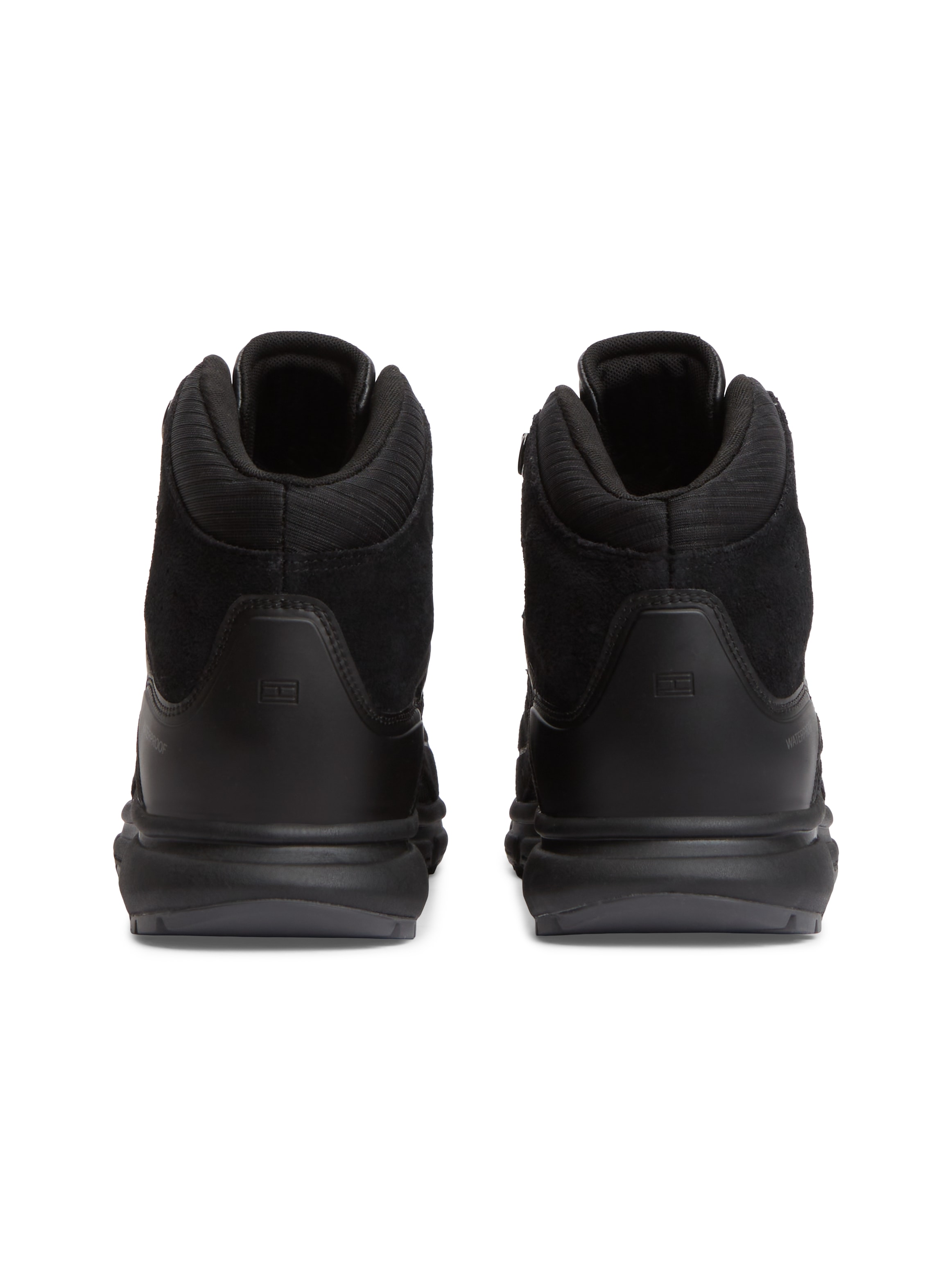 Tommy Hilfiger Sneaker »HILFIGER WP MIX CHUKKA RUNNER«  Schnürboots mit Ösen, im Bergsteigerlook