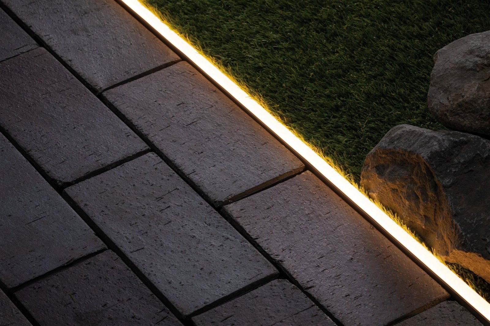 Paulmann Gartenleuchte »Plug & Shine LED Strip Profil Warmweiß Aluminiumprofil 1m«