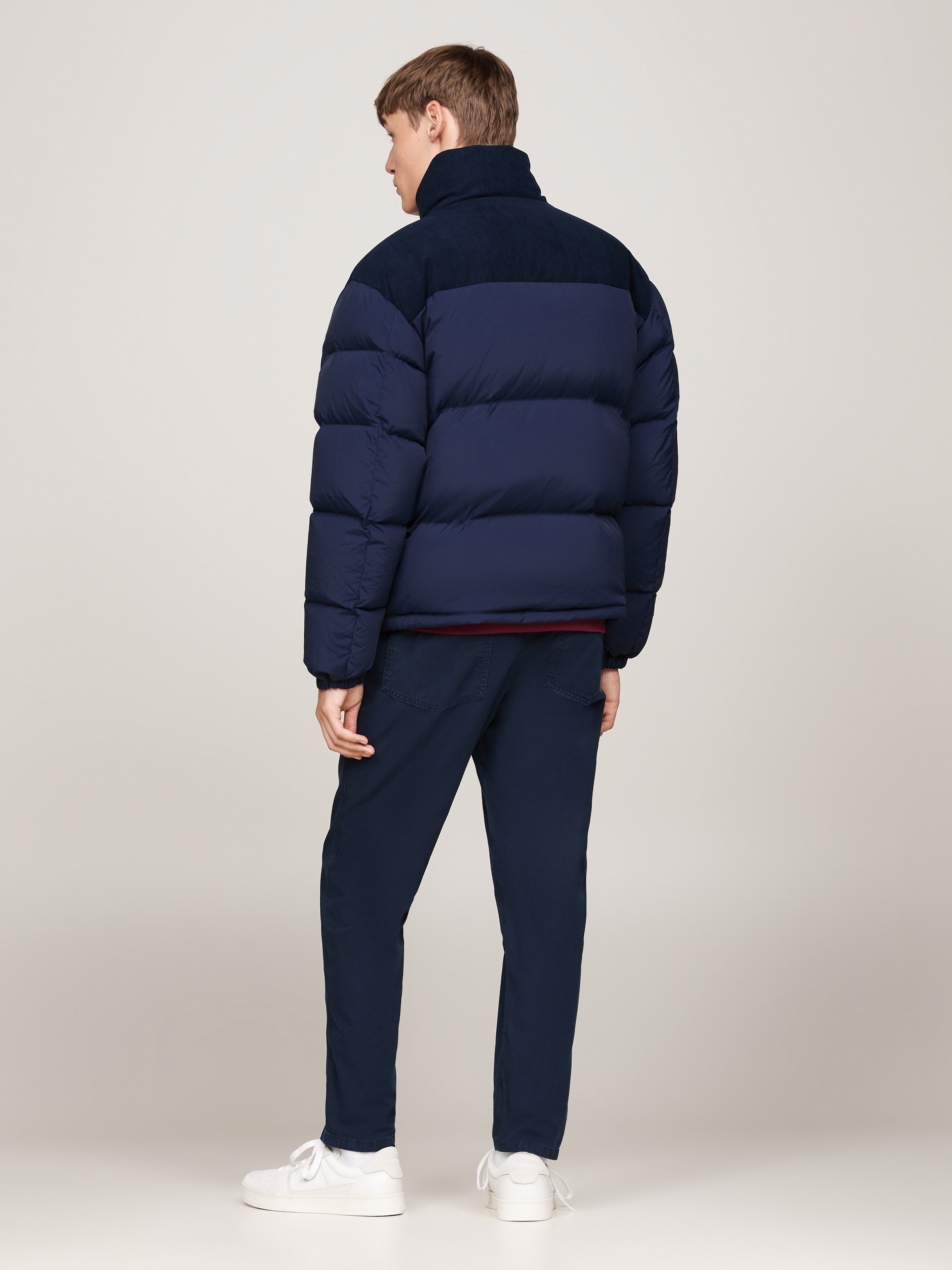 Tommy Jeans Steppjacke »TJM CORD MIX ALASKA PUFFER«, mit Cord-Einsätze auf Brust und Schultern