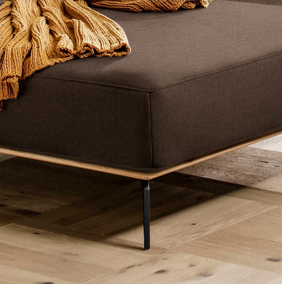 W.SCHILLIG Ecksofa »run, Designsofa mit tollem Sitzkomfort, bequem, L-Form«, mit Holzsockel, Füße in Schwarz pulverbeschichtet, Breite 279 cm