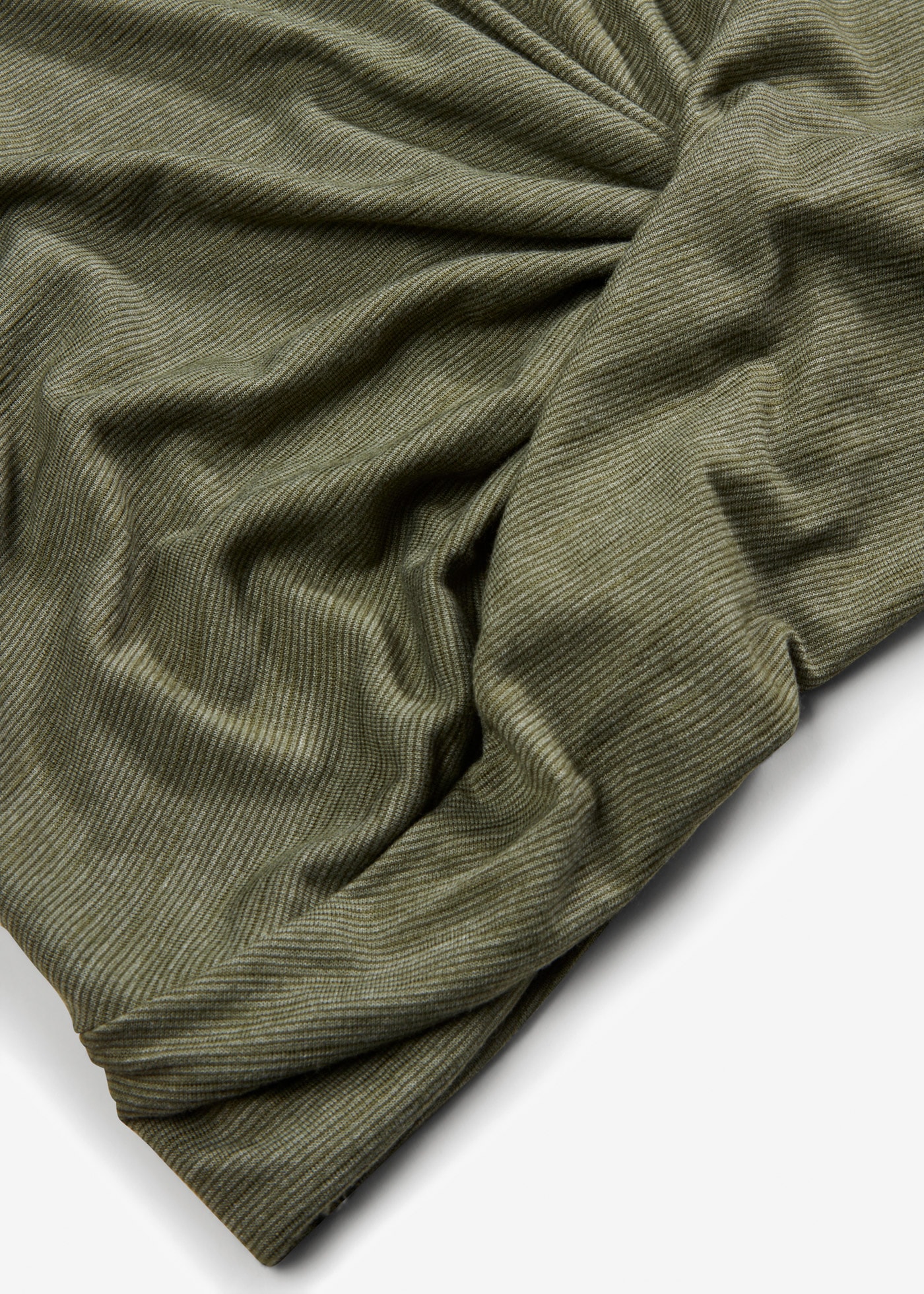 bonprix T-Shirt »Shirt aus Viskose-Mix« bequeme Passform, mit Fledermausärmeln, mit V-Ausschnitt