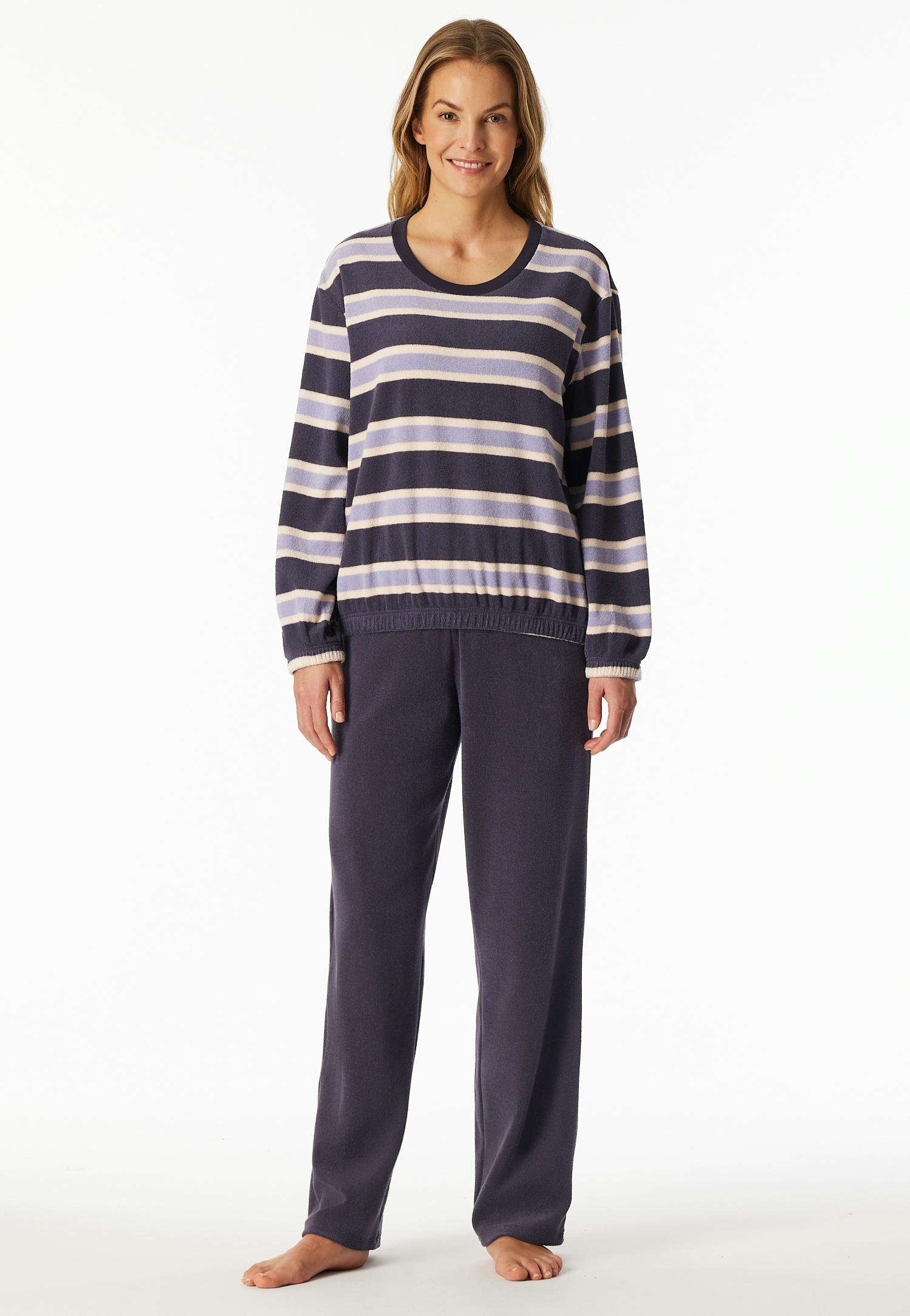 Schiesser Schlafanzug »Casual Essentials« Rundhalsausschnitt, wärmende Frottee-Qualität, langärmelig