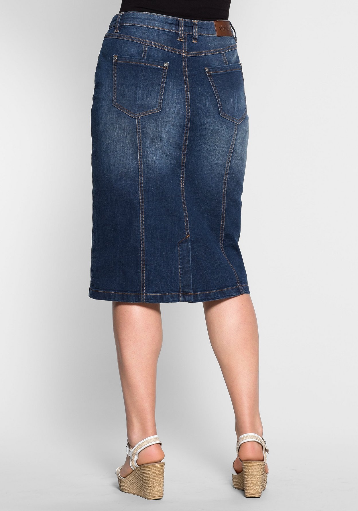 Sheego Jeansrock »Jeansrock Used Effekte, jedes Teil ein Unikat«