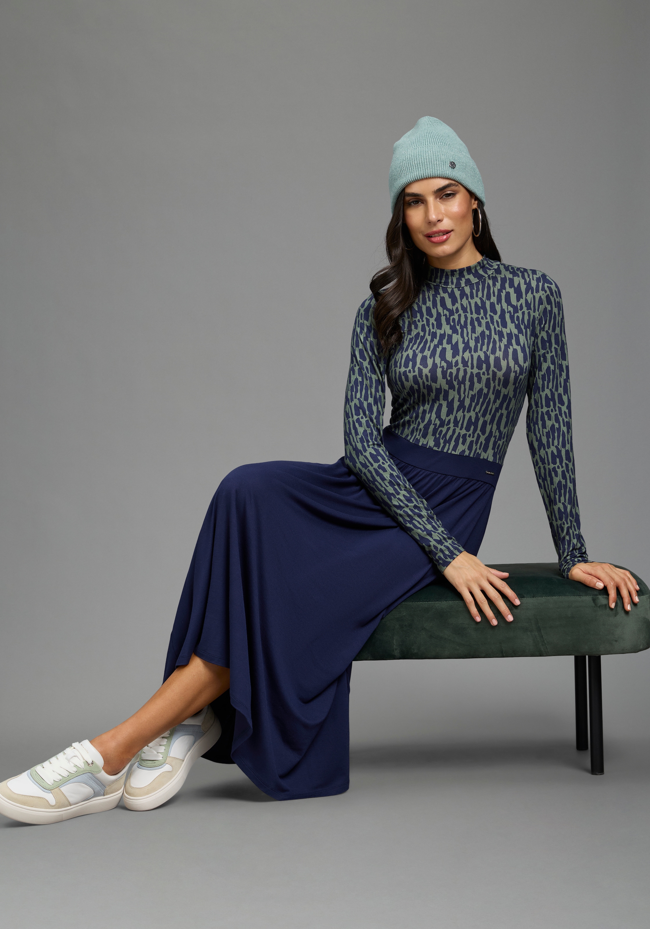 Laura Scott 2-in-1-Kleid wadenlang, figurbetont, mit Stehkragen