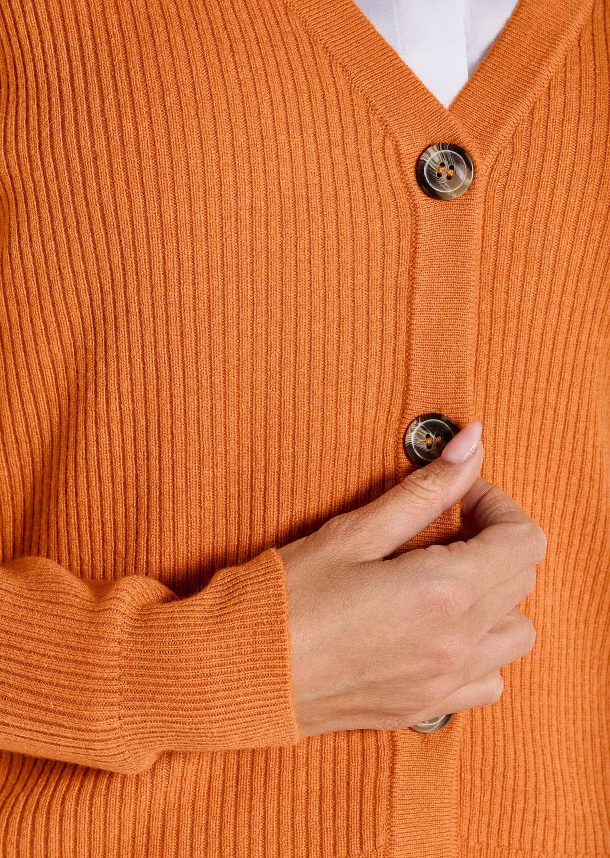 MADELEINE Strickjacke »Strickjacke Kaschmir Cardigan mit V-Ausschnitt«