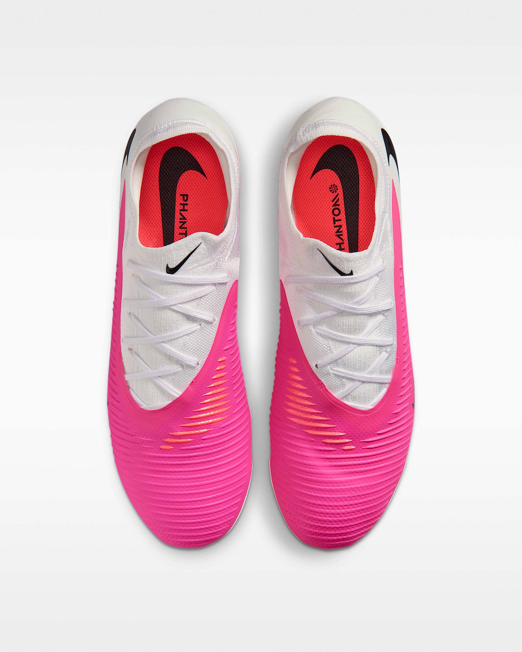 Nike Fußballschuh »PHANTOM 6 LOW PRO FG T«  Außensohle für Rasenplätze und für feste Böden