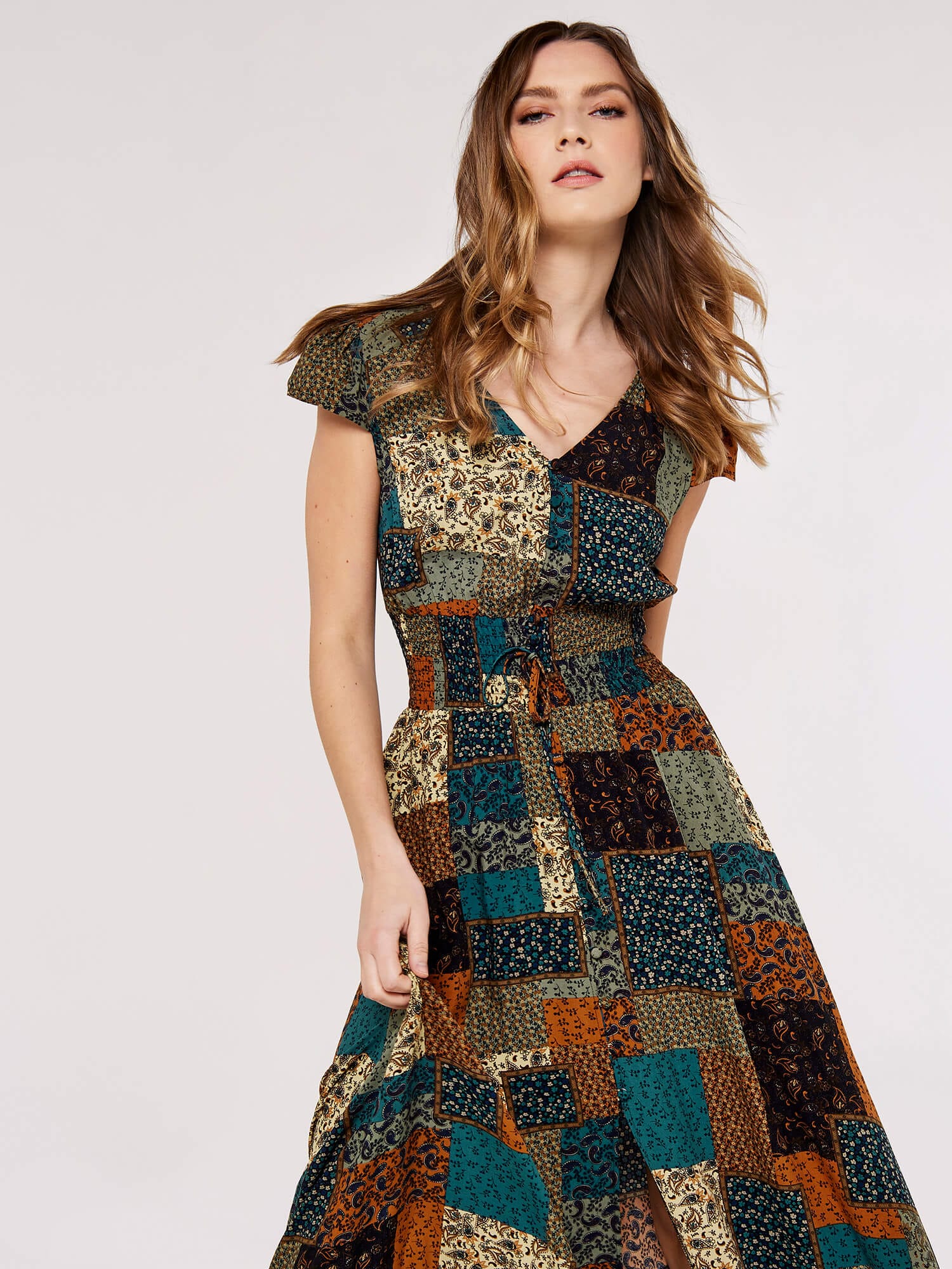 Apricot 2-in-1-Kleid »Maxikleid« 1 tlg. mit Smokdetails