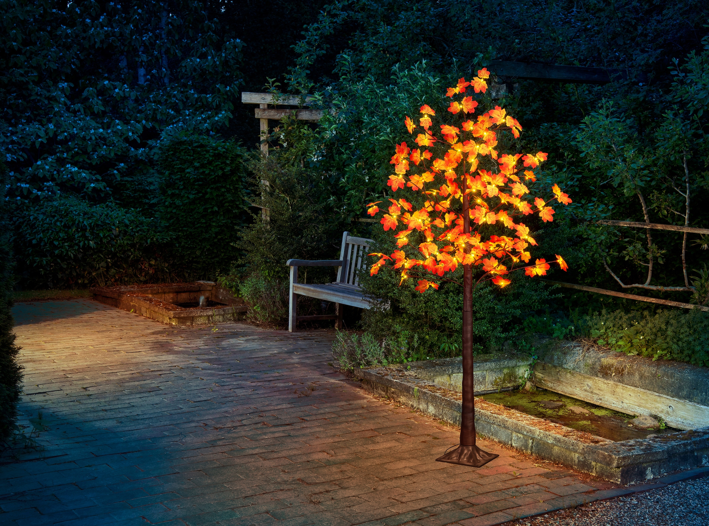 BONETTI LED Baum »Weihnachtsdeko«, 96 flammig, Beleuchteter Deko-Herbstbaum mit Ahornblättern