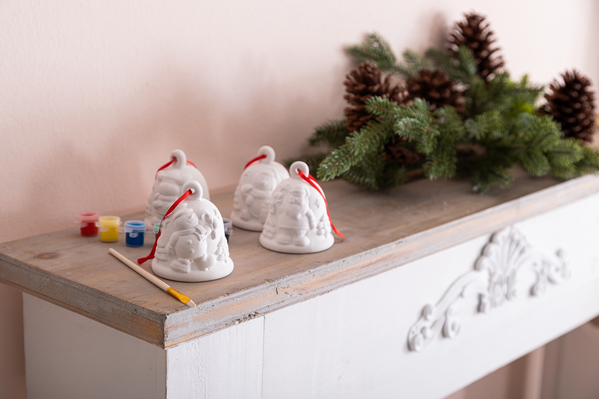 Myflair Möbel & Online Shop zum »Weihnachtsdeko«, 6 OTTO im Bemalen, Glocke, und Farben inkl. Accessoires (Set), Baumbehang Pinsel