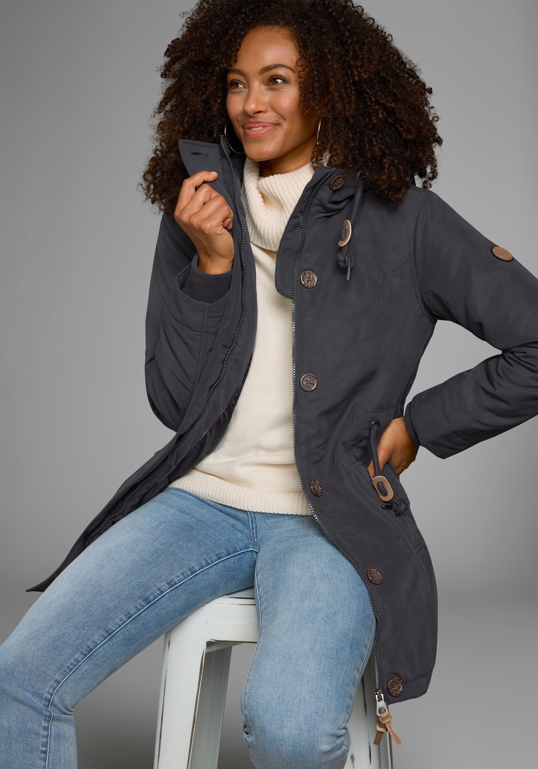 KangaROOS Winterjacke, mit Kapuze, für die kalte Jahreszeit, aus leichtem Webstoff, modisch