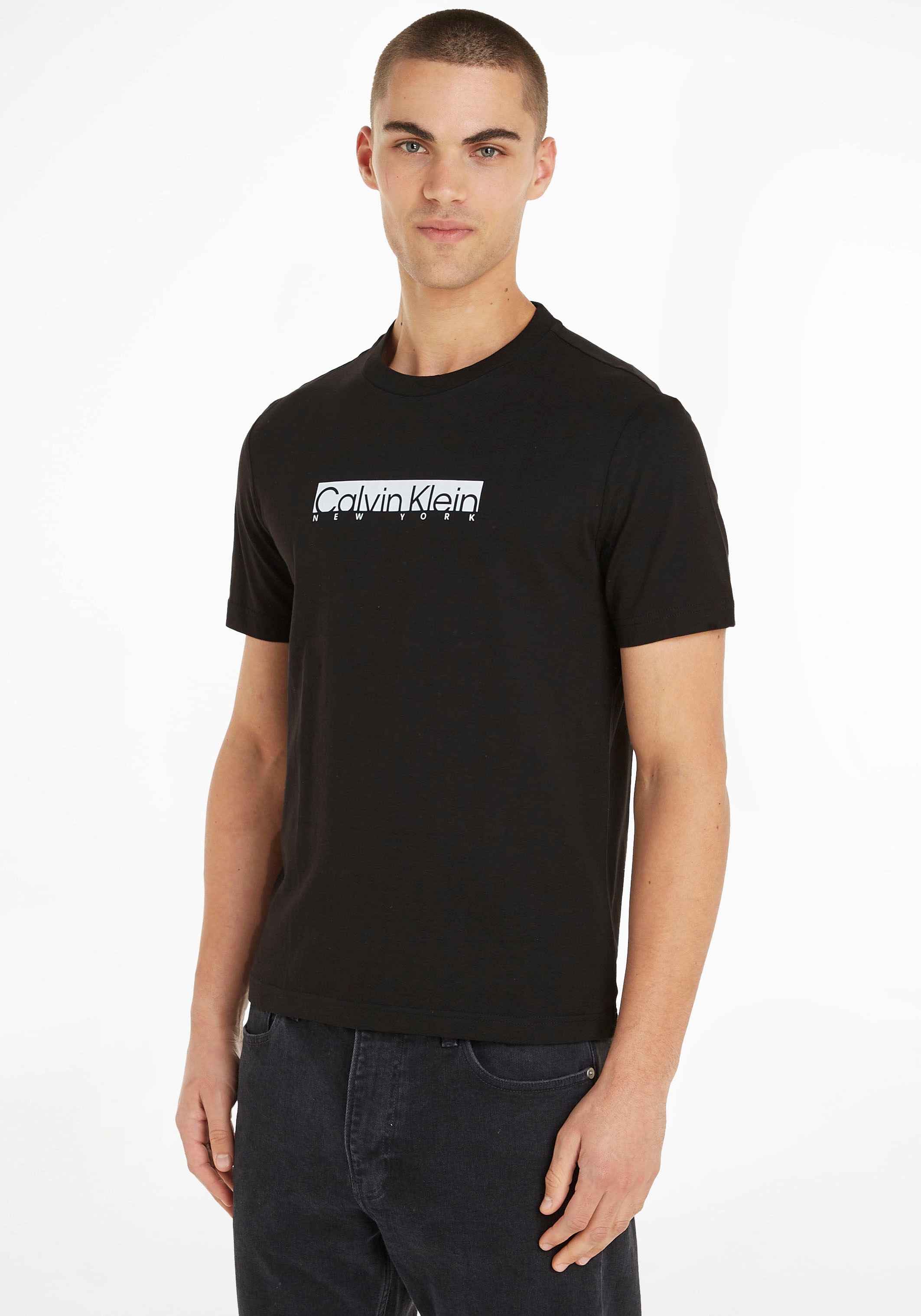 Calvin Klein Kurzarmshirt, mit Calvin Klein Logo auf der Brust online  kaufen bei OTTO