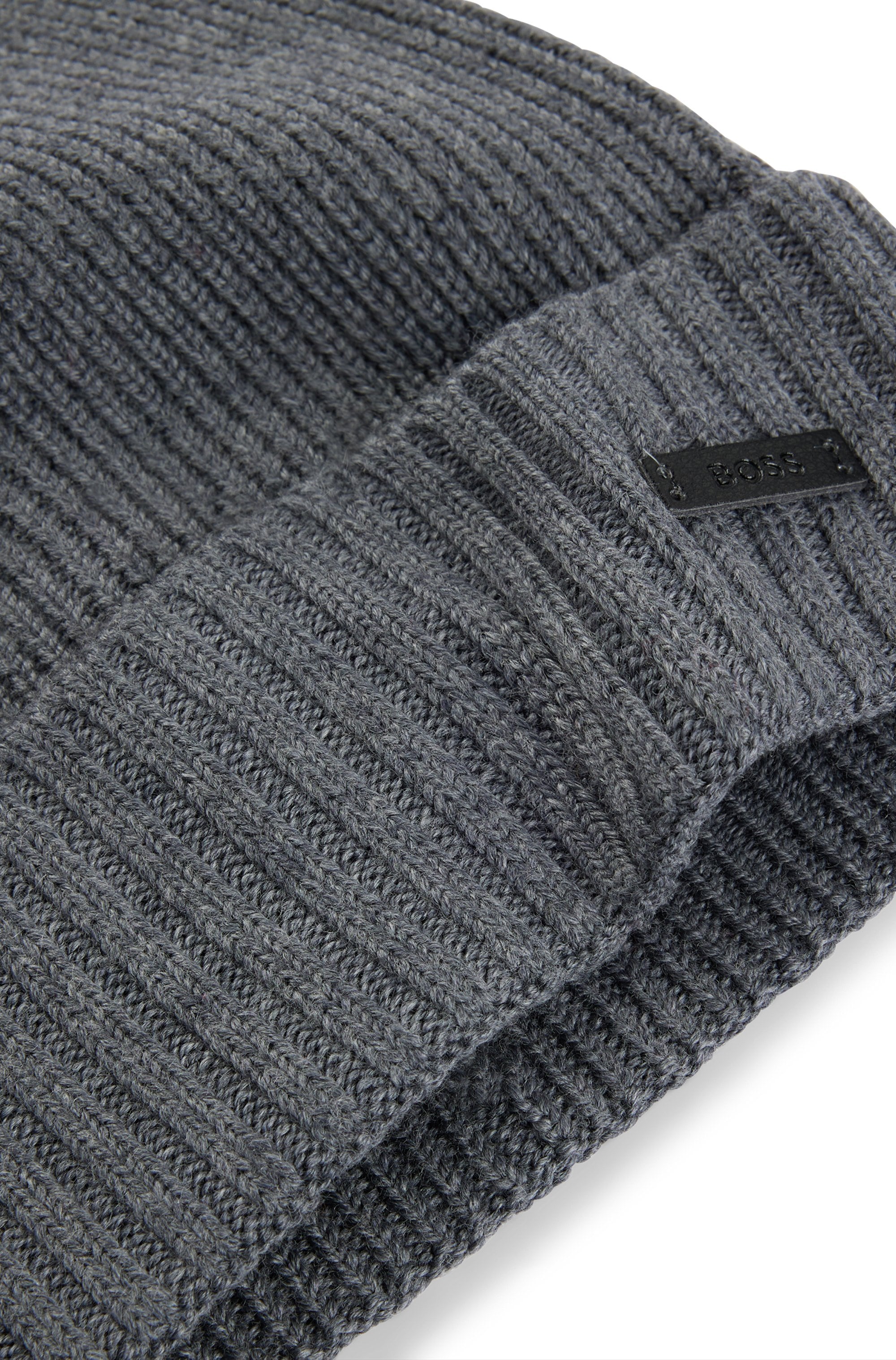 BOSS Beanie »Fati« aus Wolle in Rippenstrick, unisex