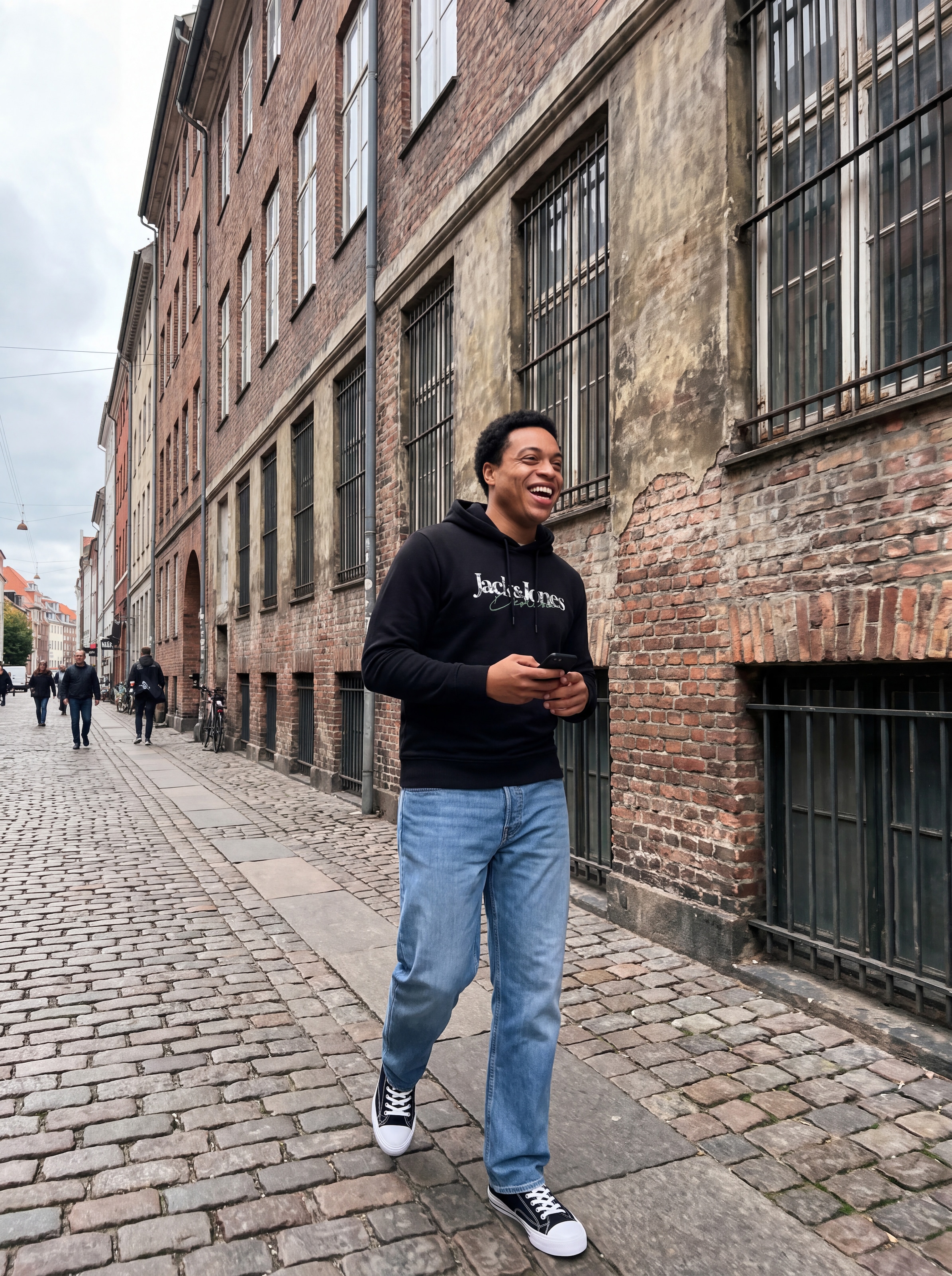 Jack & Jones PlusSize Kapuzensweatshirt »JJTOM SWEAT HOOD SN PLS«, Baumwollmischung, normal geschnitten
