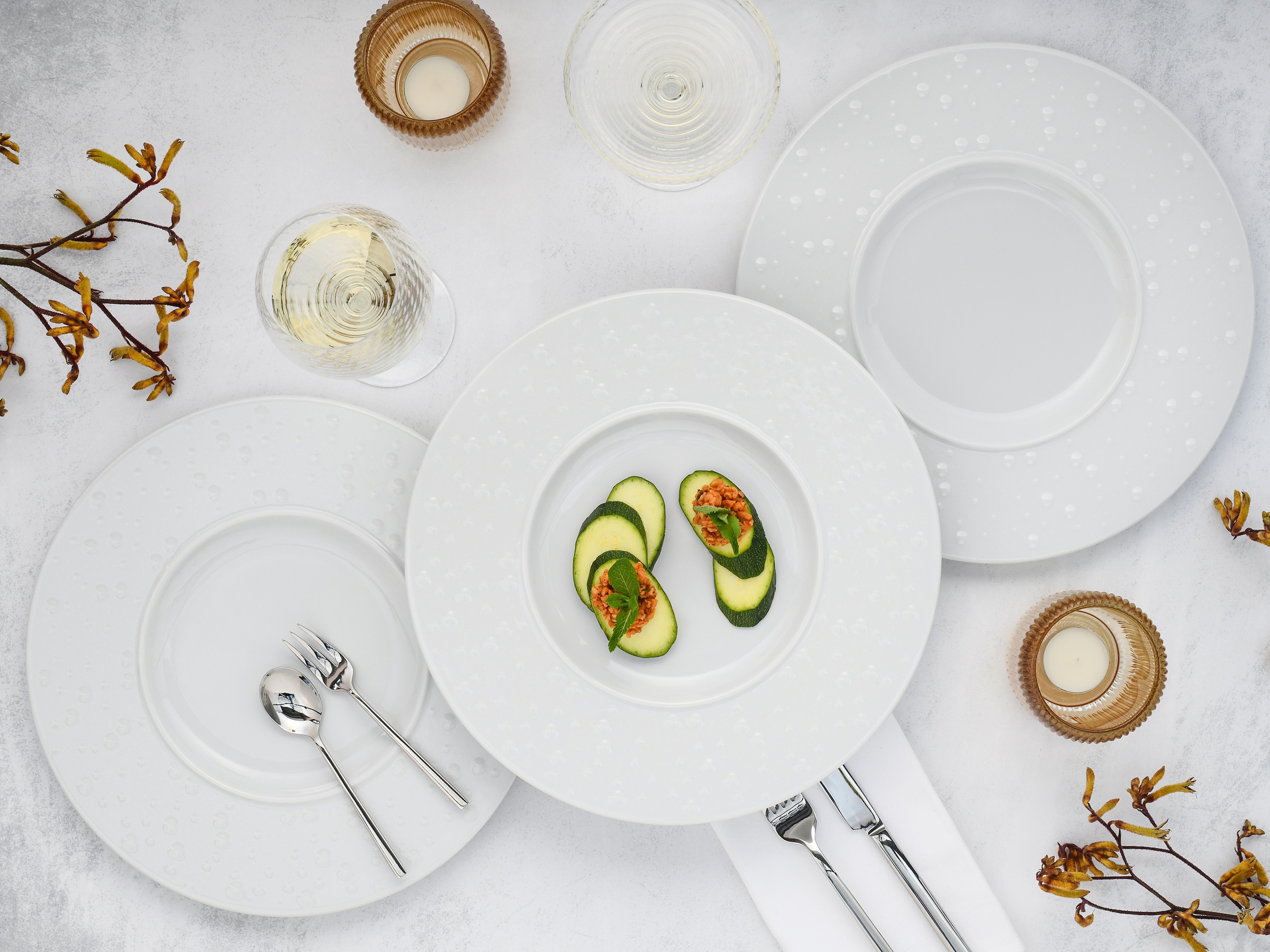 CreaTable Teller »Show Time Drop weiß, Gourmetteller 4-tlg.« Moderne Formgebung, Fine Dining-Charakter, Relief Oberfläche