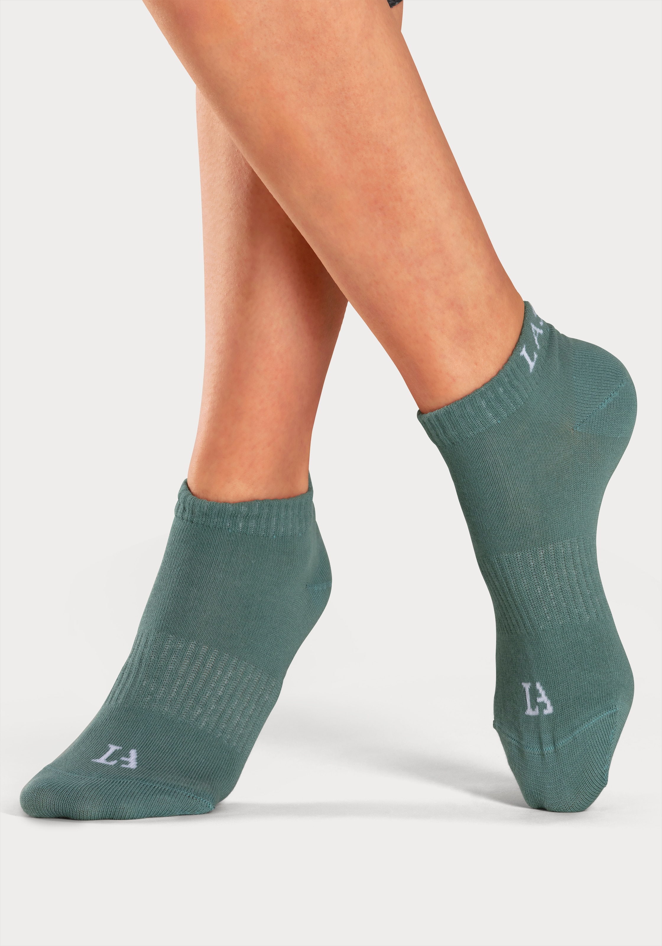 LASCANA ACTIVE Sneakersocken, (Packung, 6 Paar), mit eingestricktem Marken Logo
