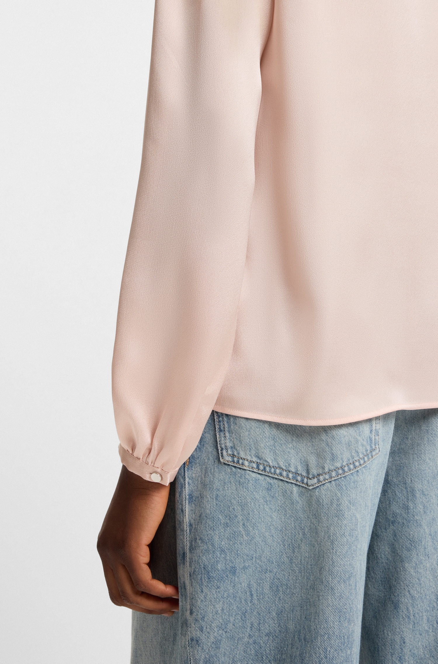 BOSS ORANGE Klassische Bluse »Bonnie Premium Damenmode«, mit geschlitztem Rundhals