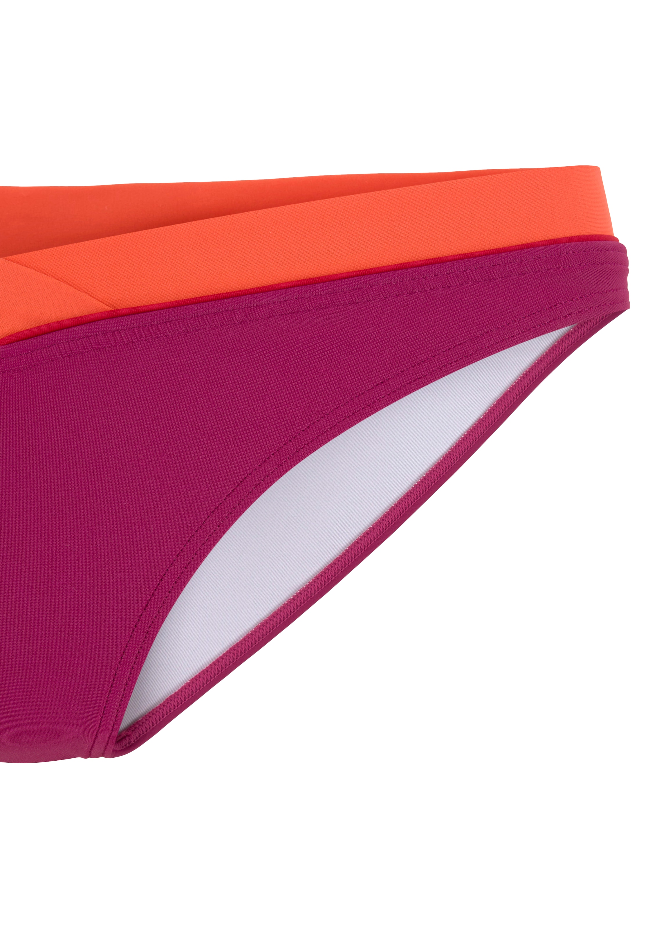 s.Oliver Bikini-Hose »Yella«, mit kontrastfarbenen Details und V-Bund
