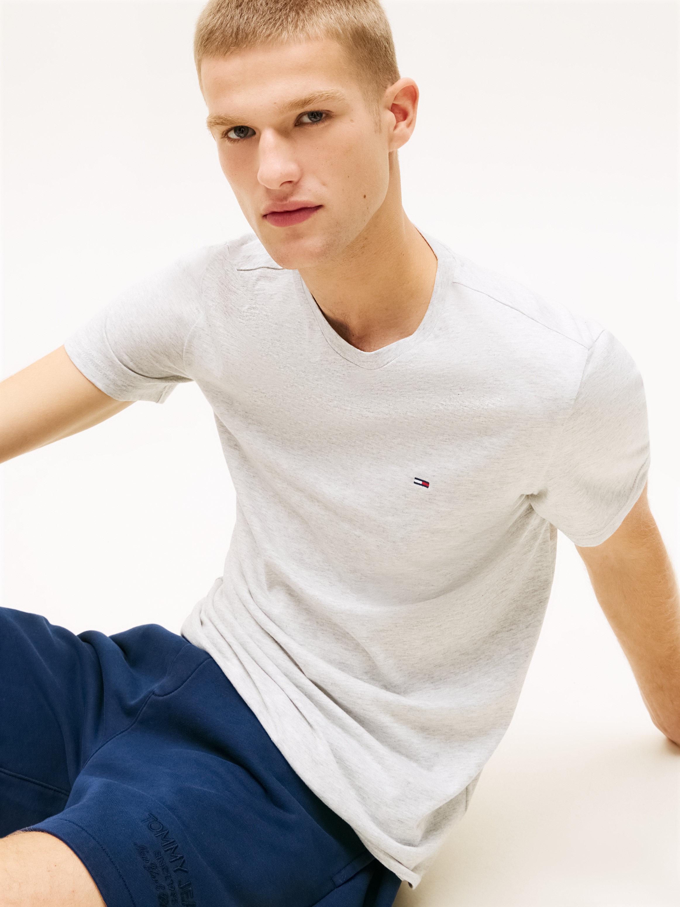 Tommy Jeans T-Shirt »TJM XSLIM JASPE HTR TEE EXT« Mit Rundhalsausschnitt