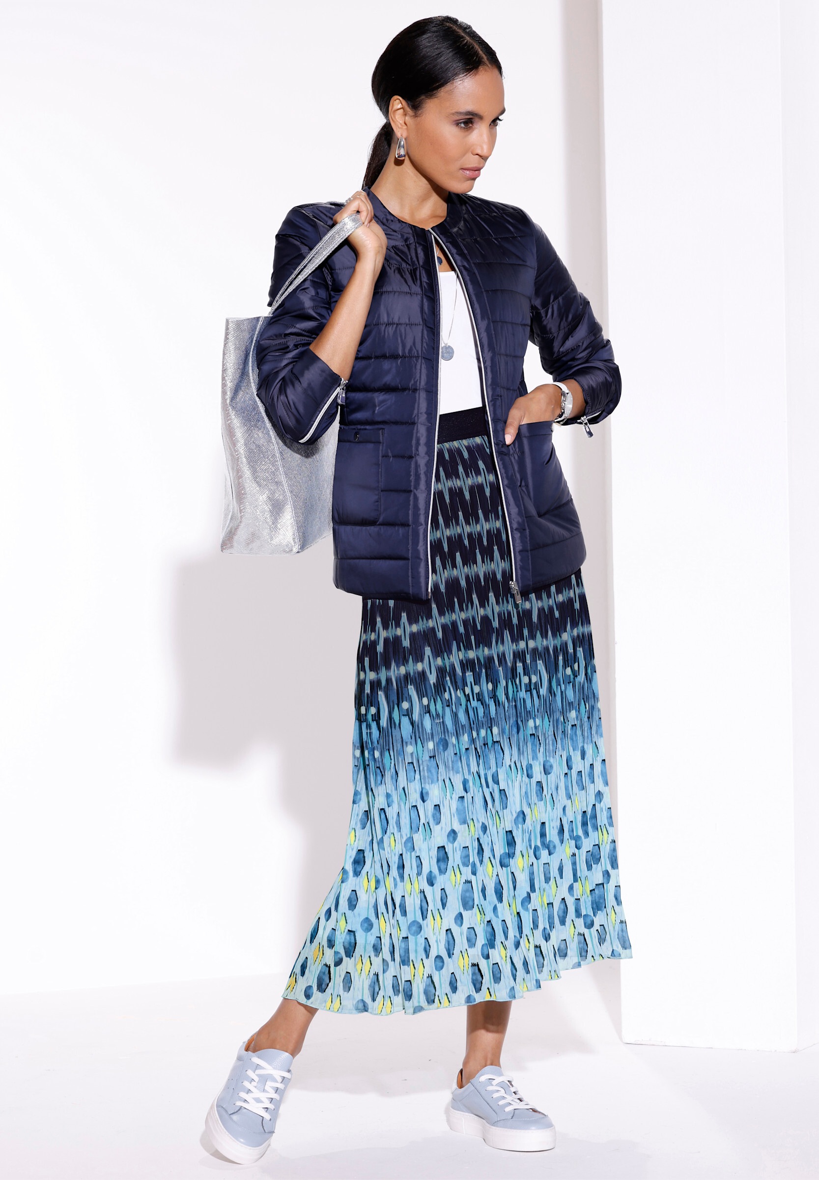 creation L Steppjacke »Steppjacke Steppjacke mit Reißverschluss am Ärmel« ohne Kapuze