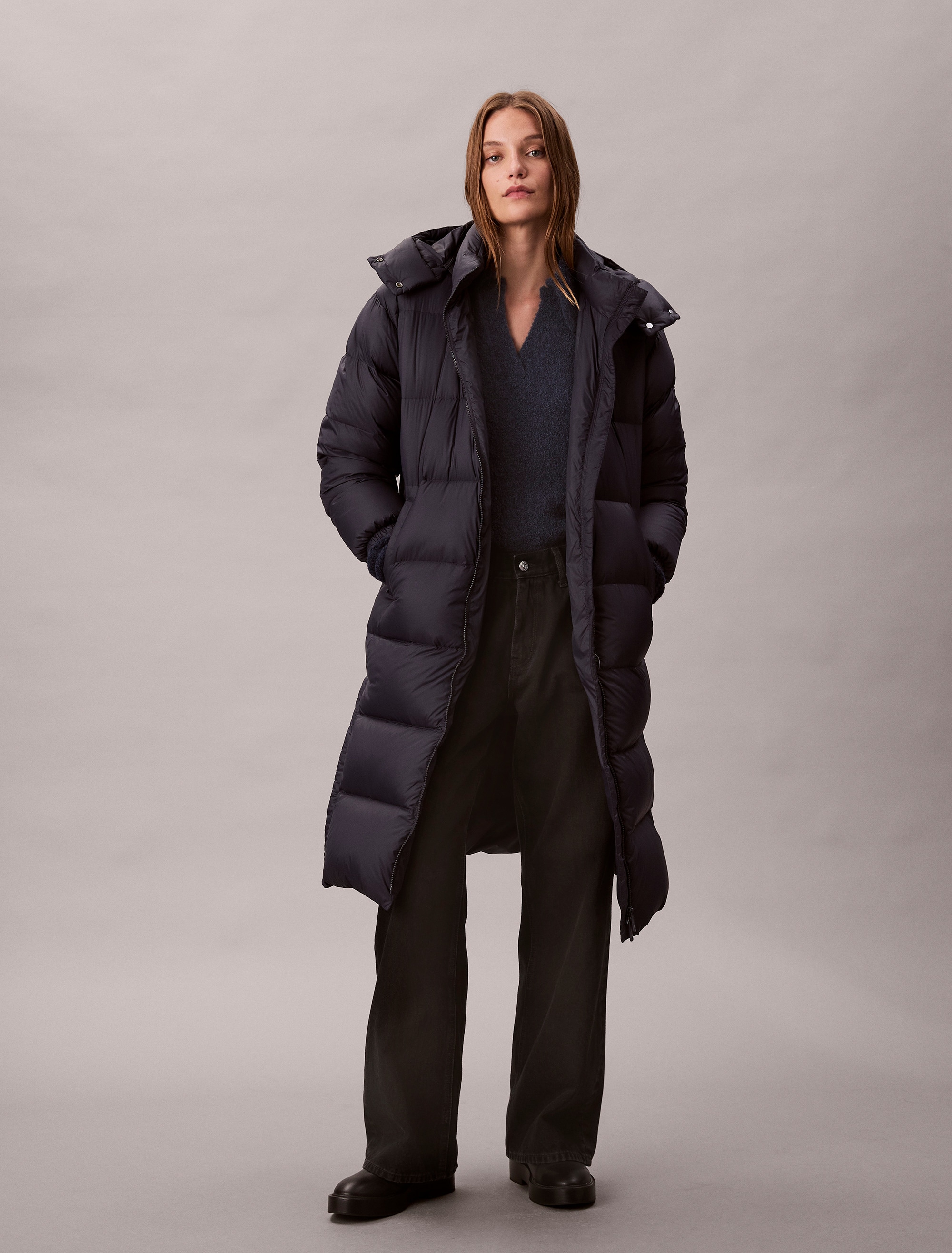 Calvin Klein Jeans Steppmantel »ESSENTIAL MIDWEIGHT LONG PUFFER«, Mit Rundhalsausschnitt, regular fit