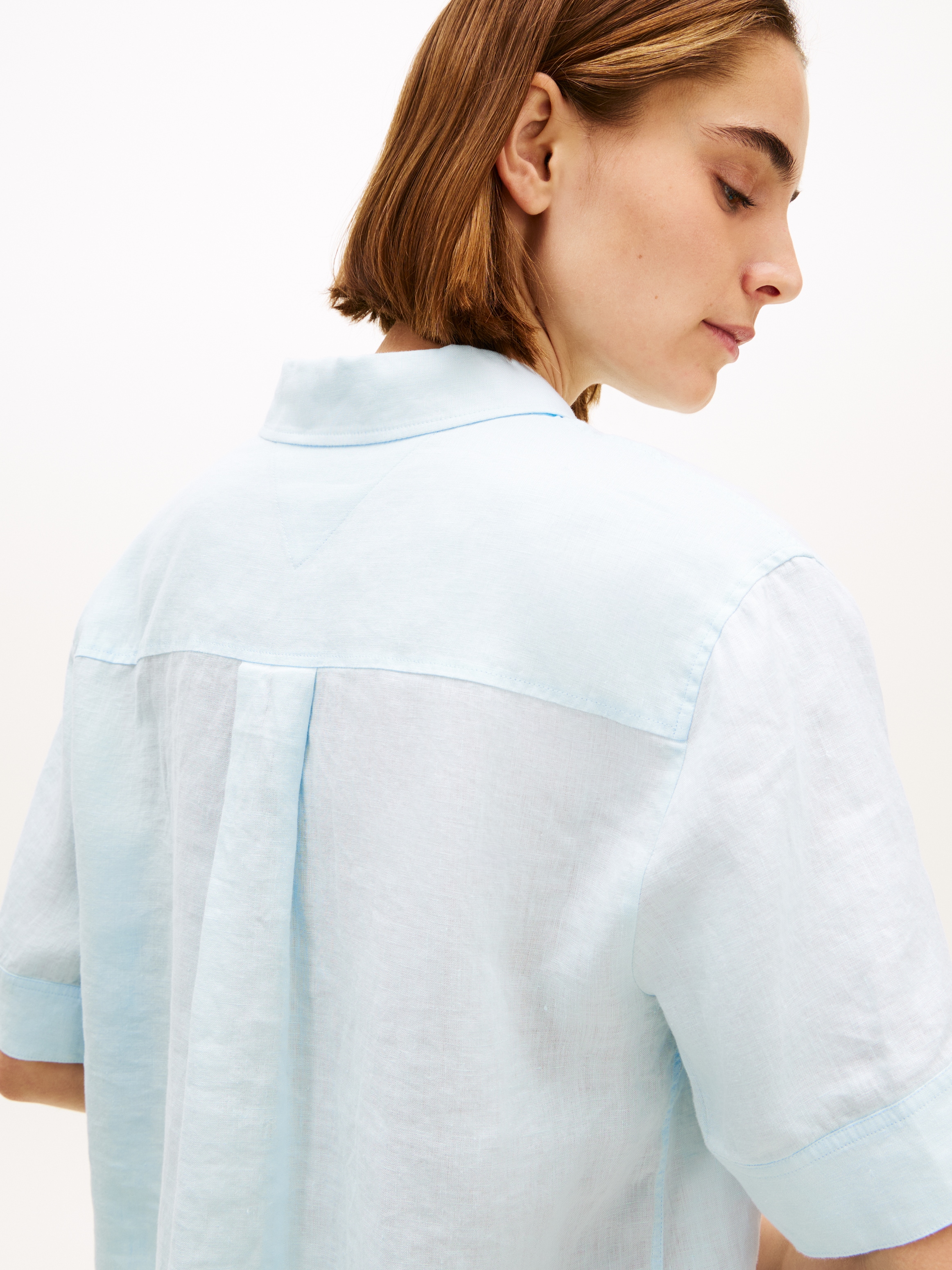 Tommy Hilfiger Kurzarmbluse »ESS LINEN SHORT SLEEVE SHIRT« mit aufgesetzter Brusttasche und Flag-Stickerei, reines Leinen
